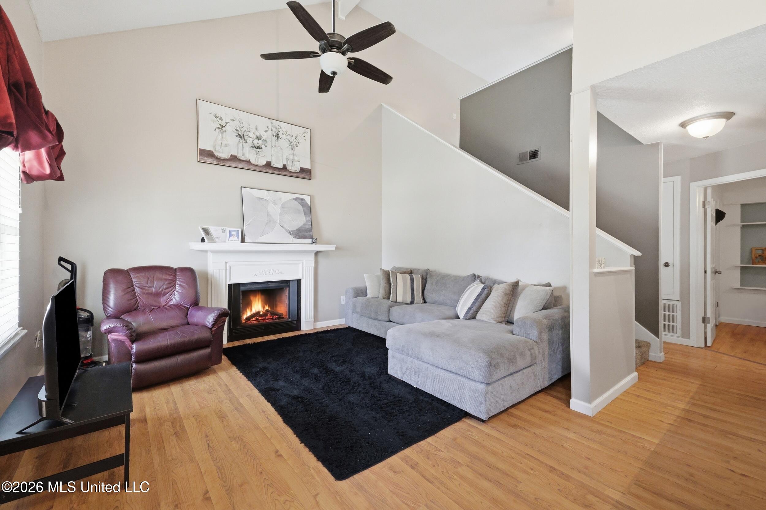 13425 Windridge Drive Property Photo 10