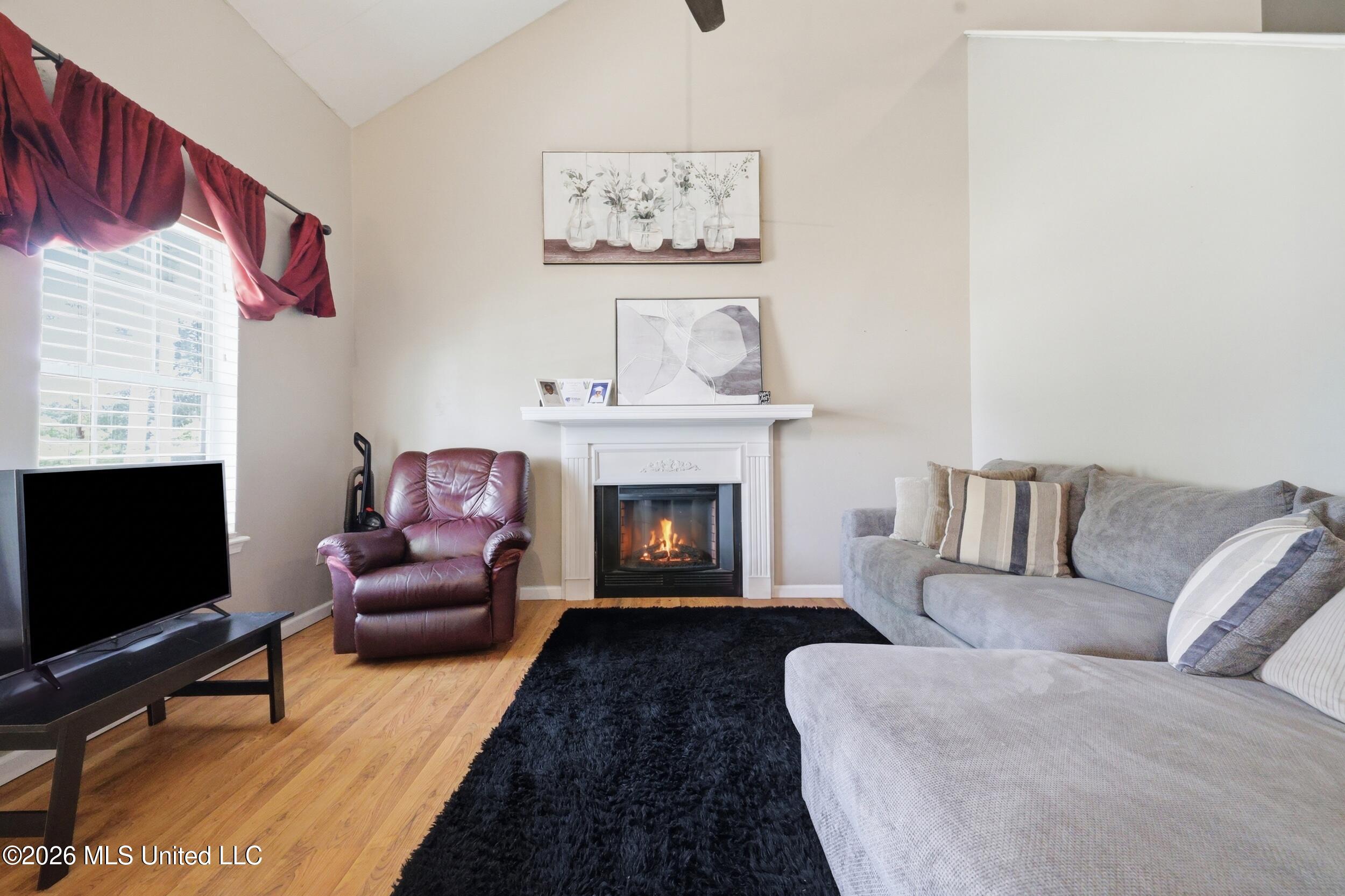 13425 Windridge Drive Property Photo 11