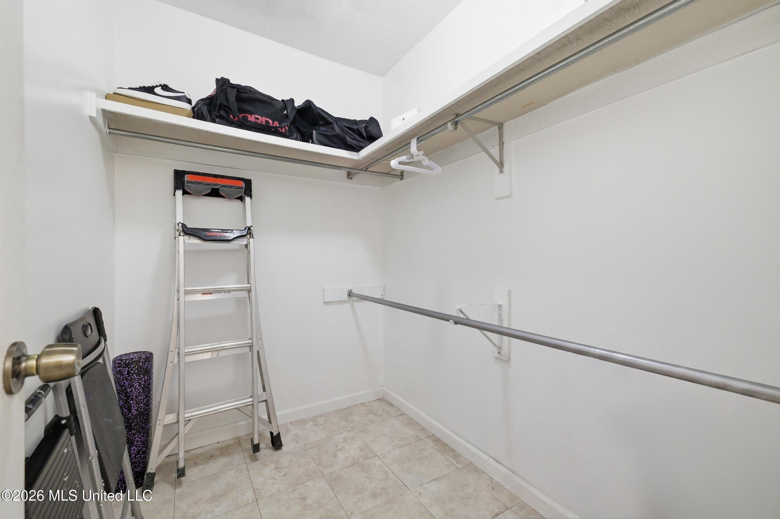13425 Windridge Drive Property Photo 42