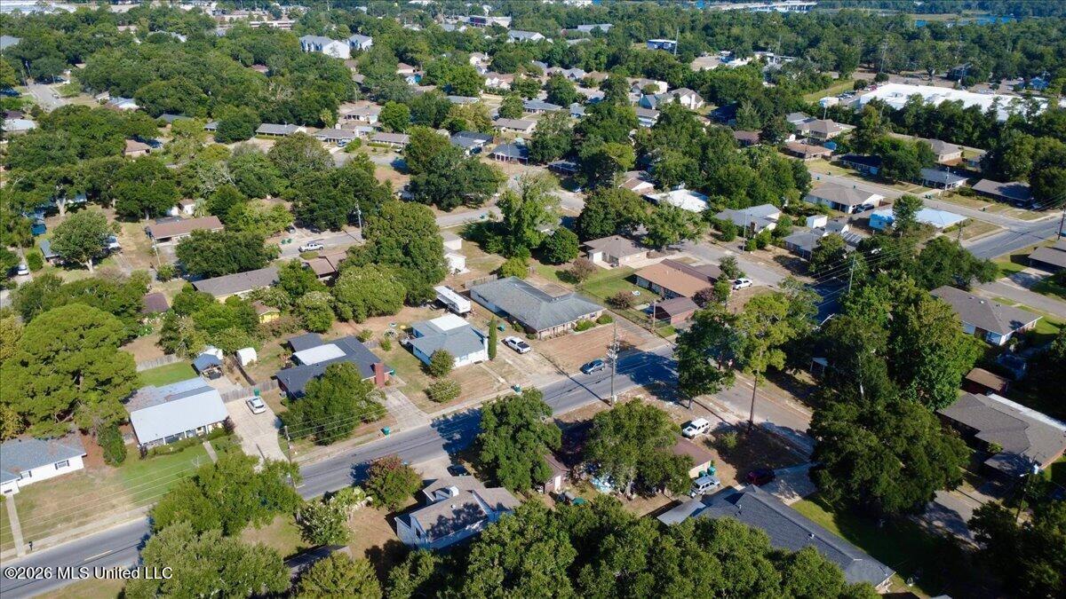 1011 Anniston Avenue Property Photo 8