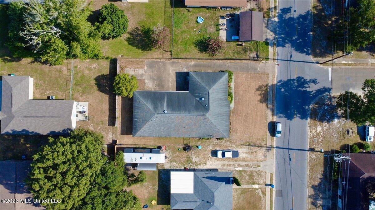 1011 Anniston Avenue Property Photo 10