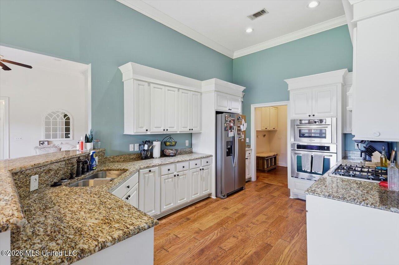 157 Provonce Park Property Photo 12