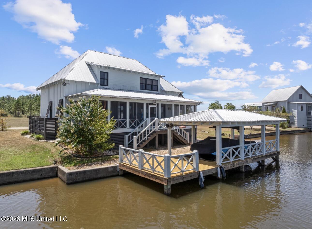 27 Channelside Property Photo 11