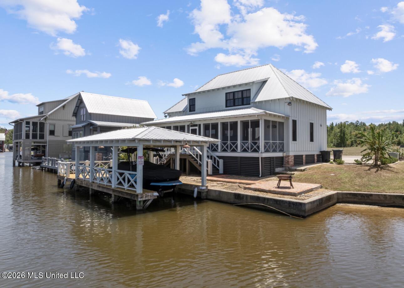 27 Channelside Property Photo 12