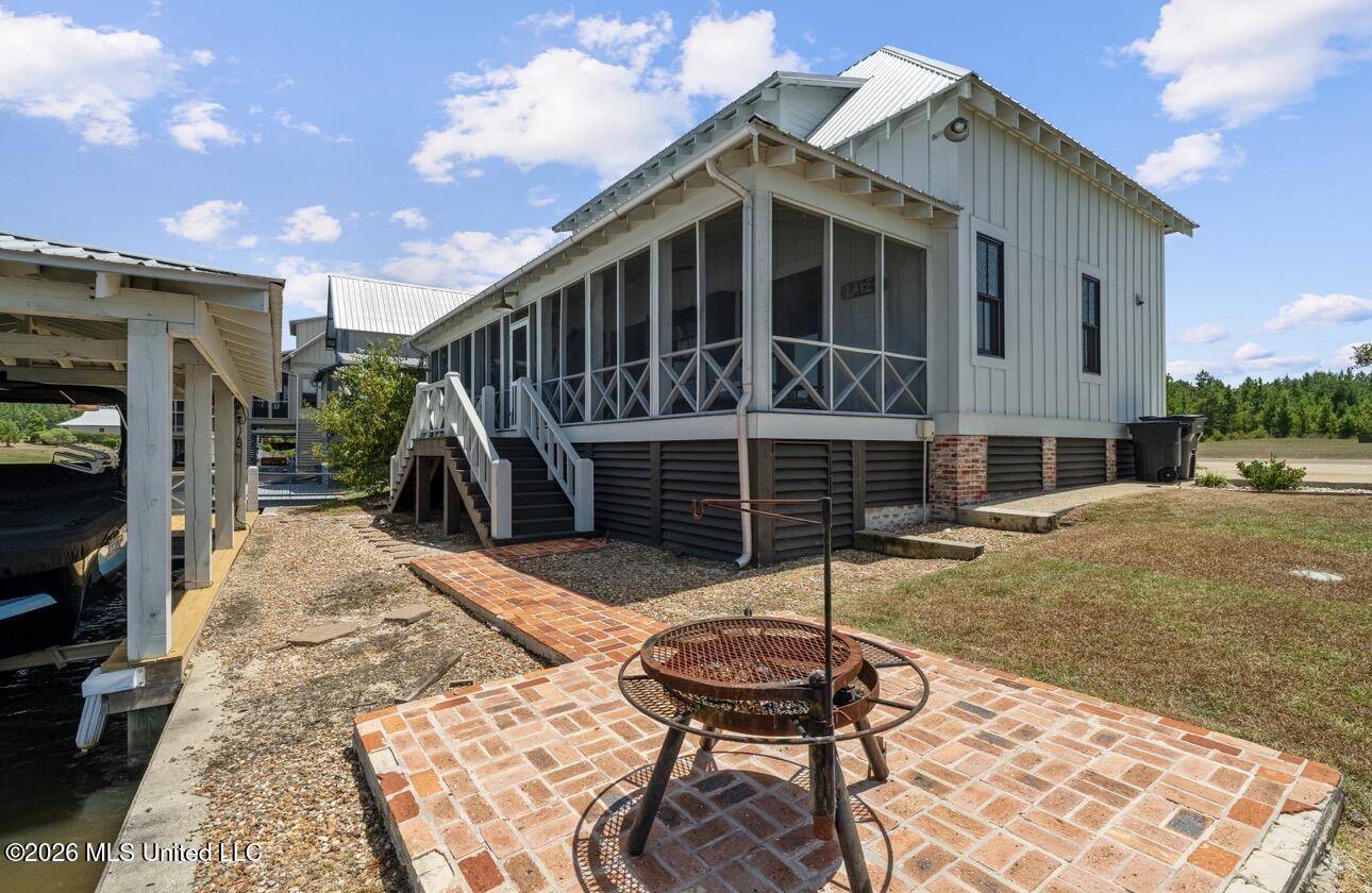 27 Channelside Property Photo 15