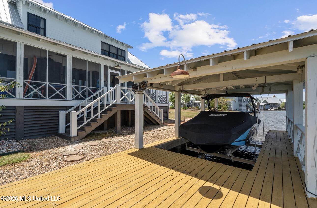 27 Channelside Property Photo 16