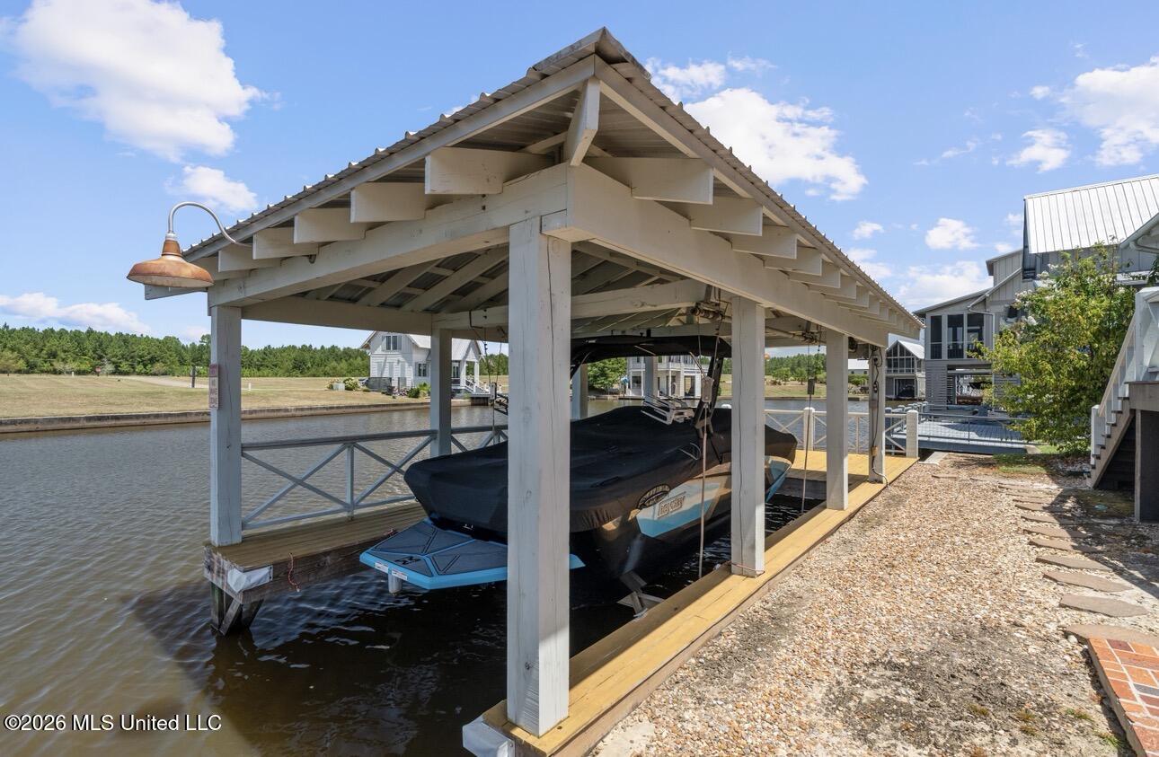 27 Channelside Property Photo 19