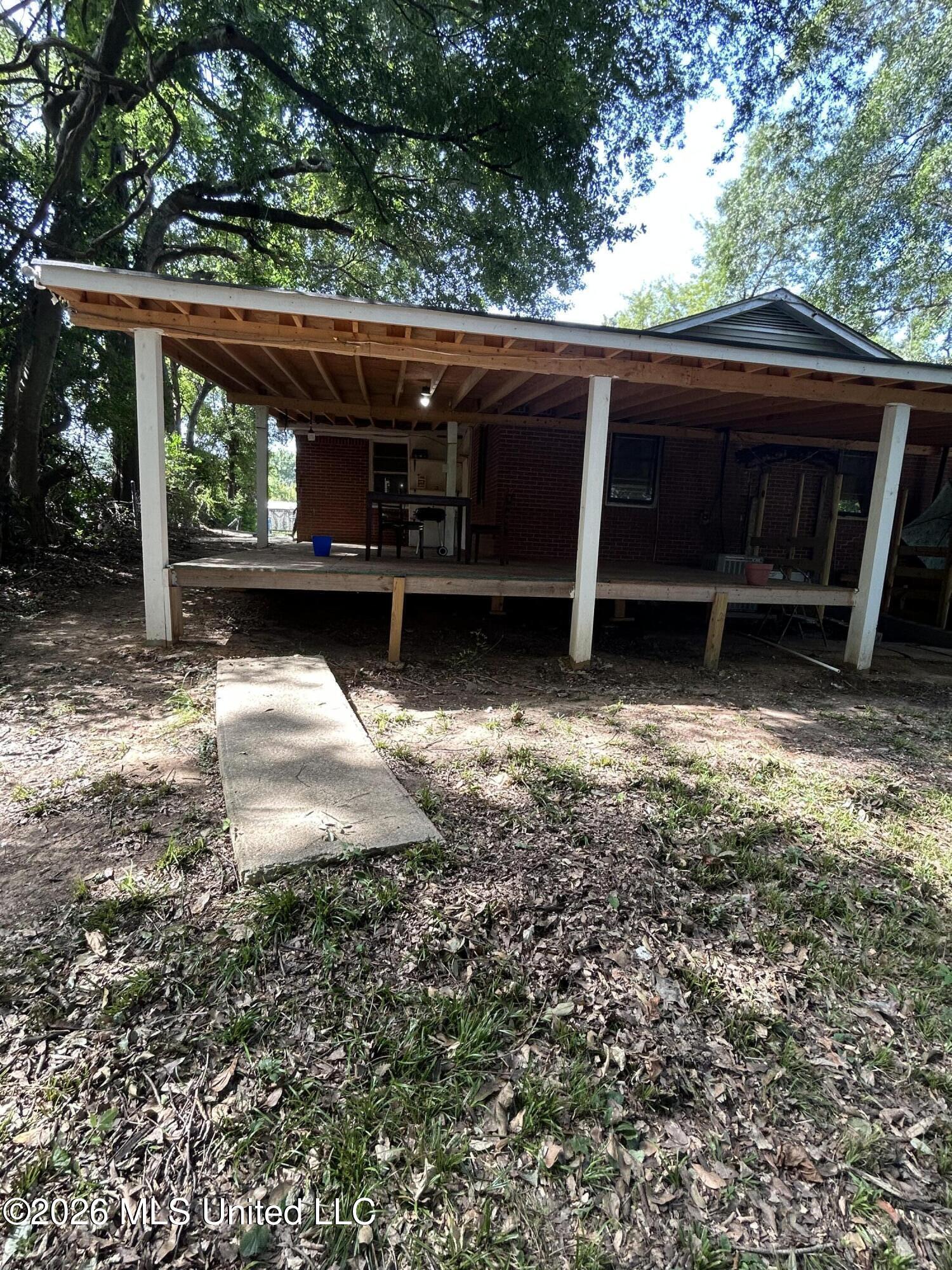 404 Evergreen Drive Property Photo 15