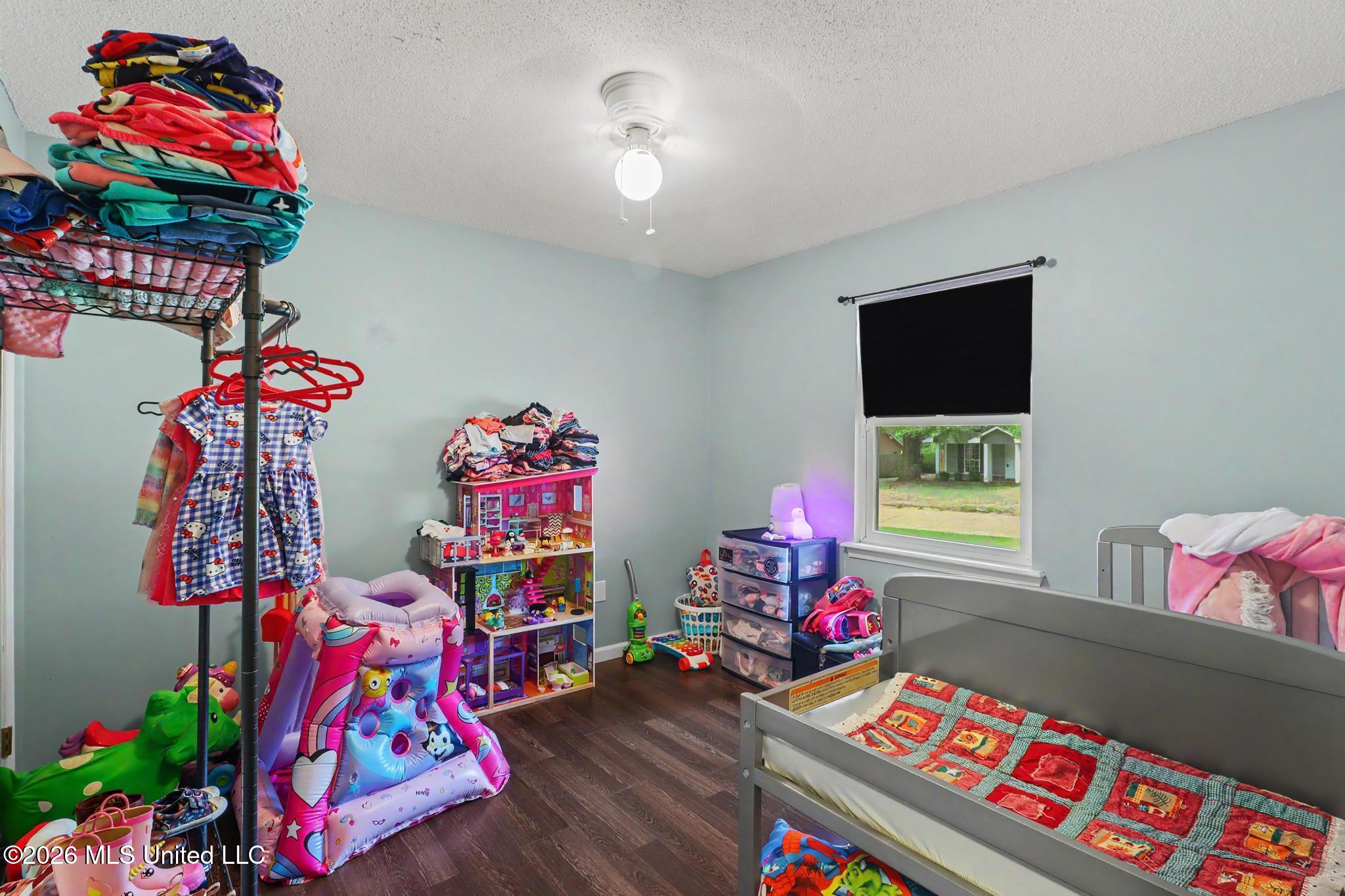 12449 Red Fox Drive Property Photo 6