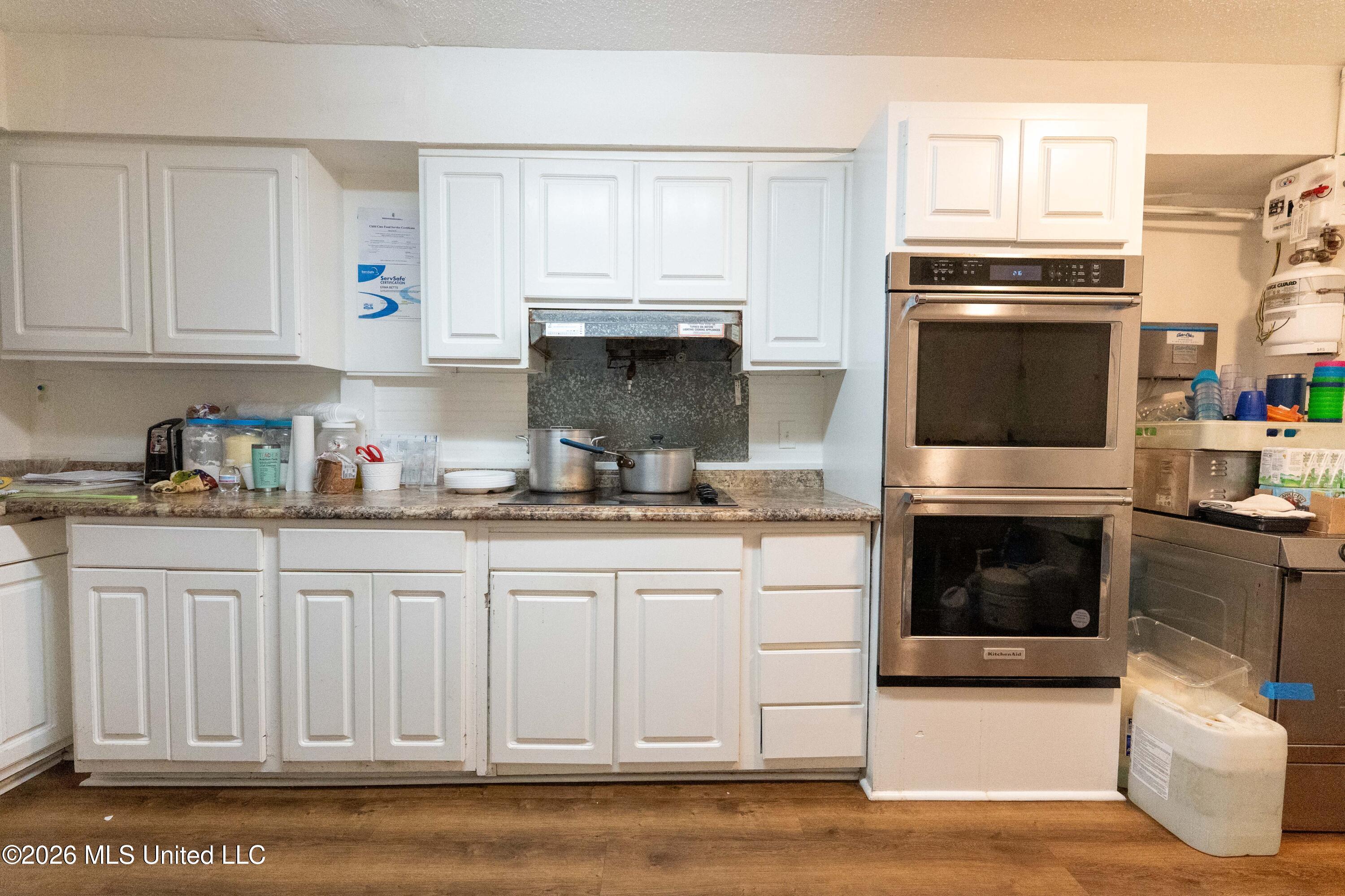 1597 W Highland Drive Property Photo 34