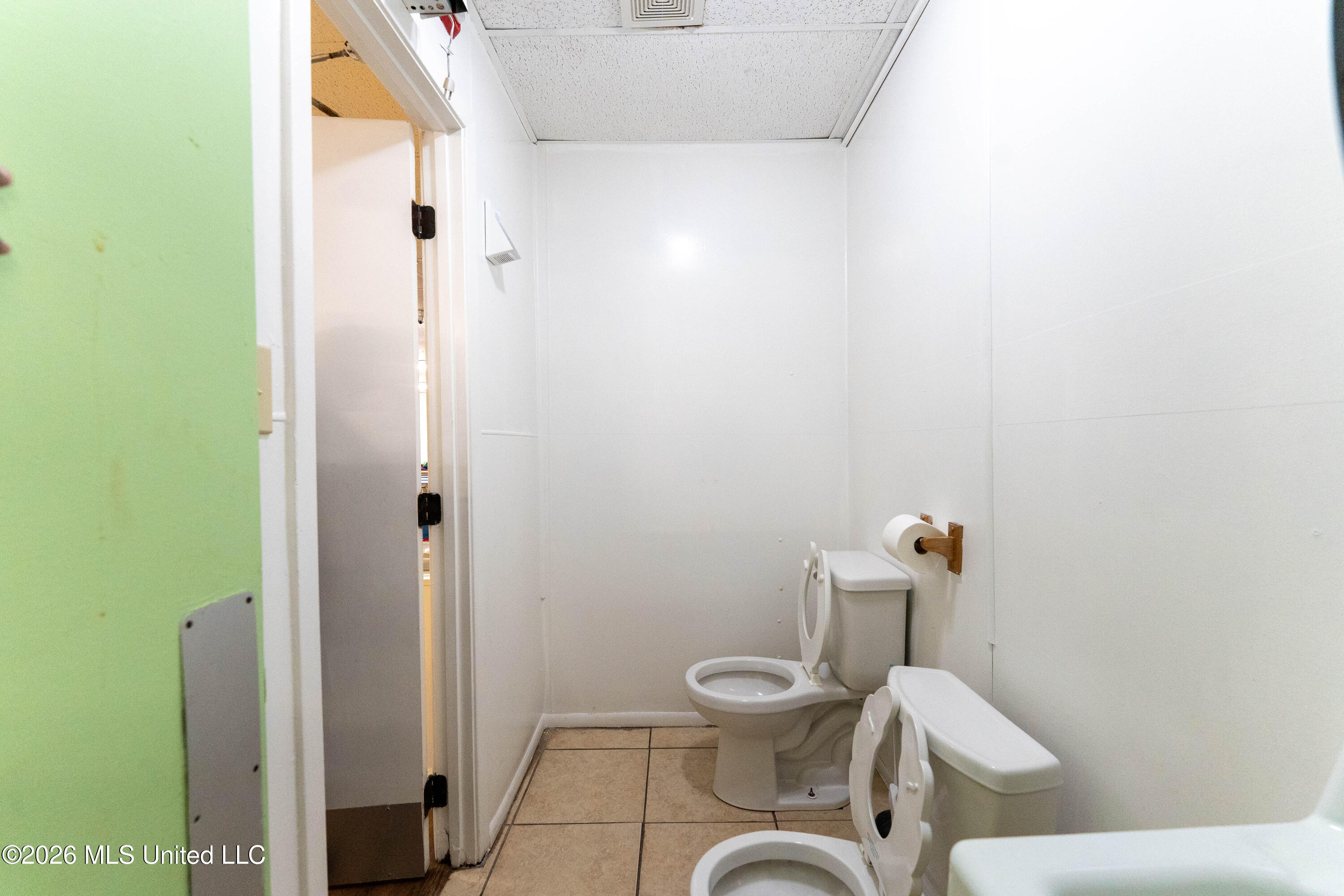 1597 W Highland Drive Property Photo 45