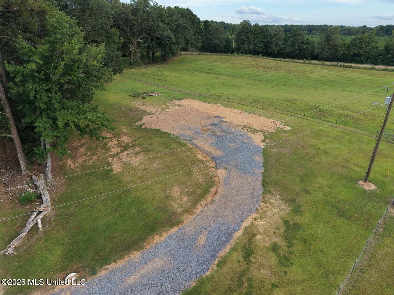 8066 Old Highway 24 Property Photo 3