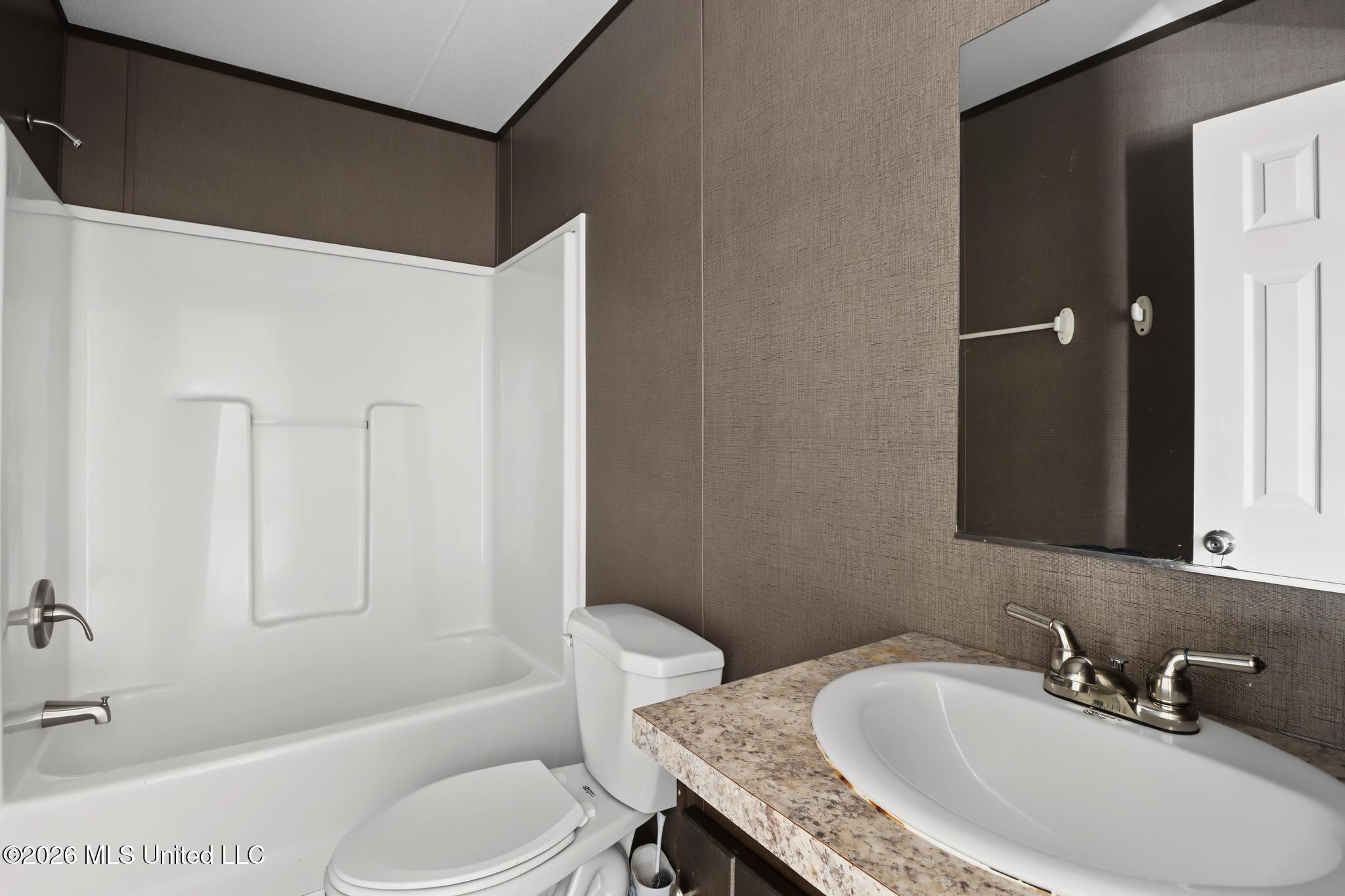 78 B K P Bolling Road Property Photo 14