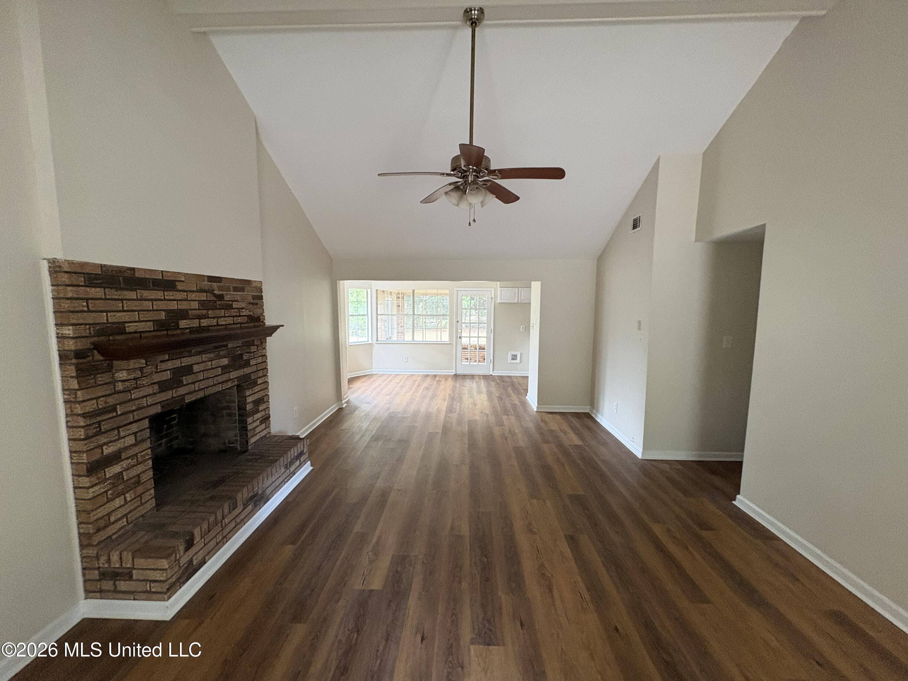 6921 Red Bud Lane Property Photo 7