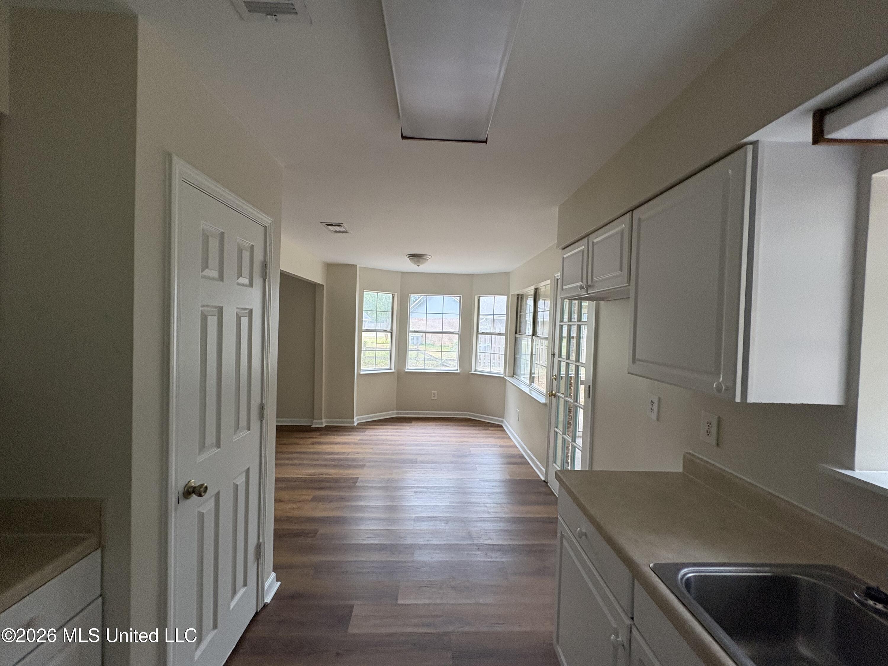 6921 Red Bud Lane Property Photo 8