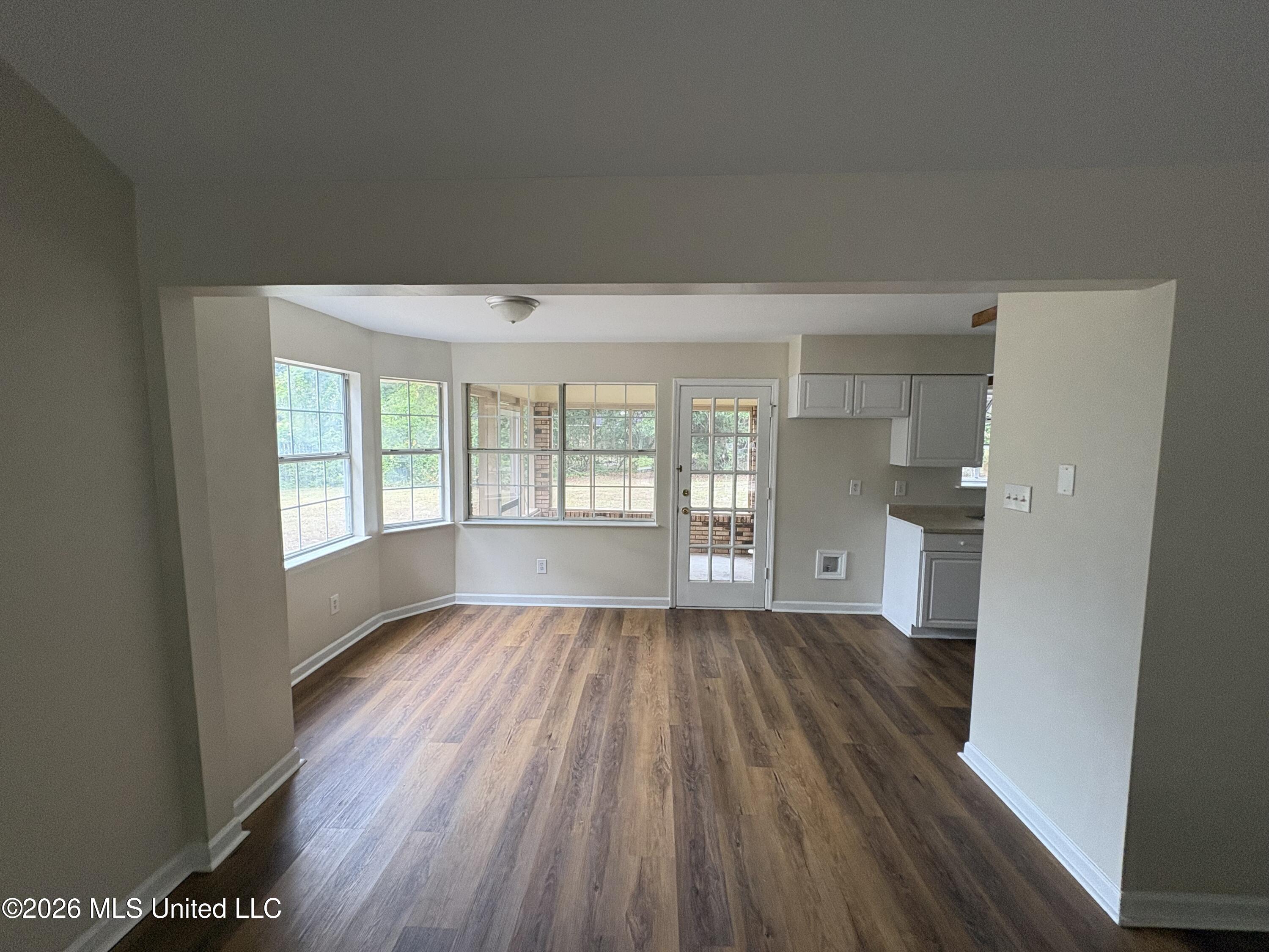 6921 Red Bud Lane Property Photo 16