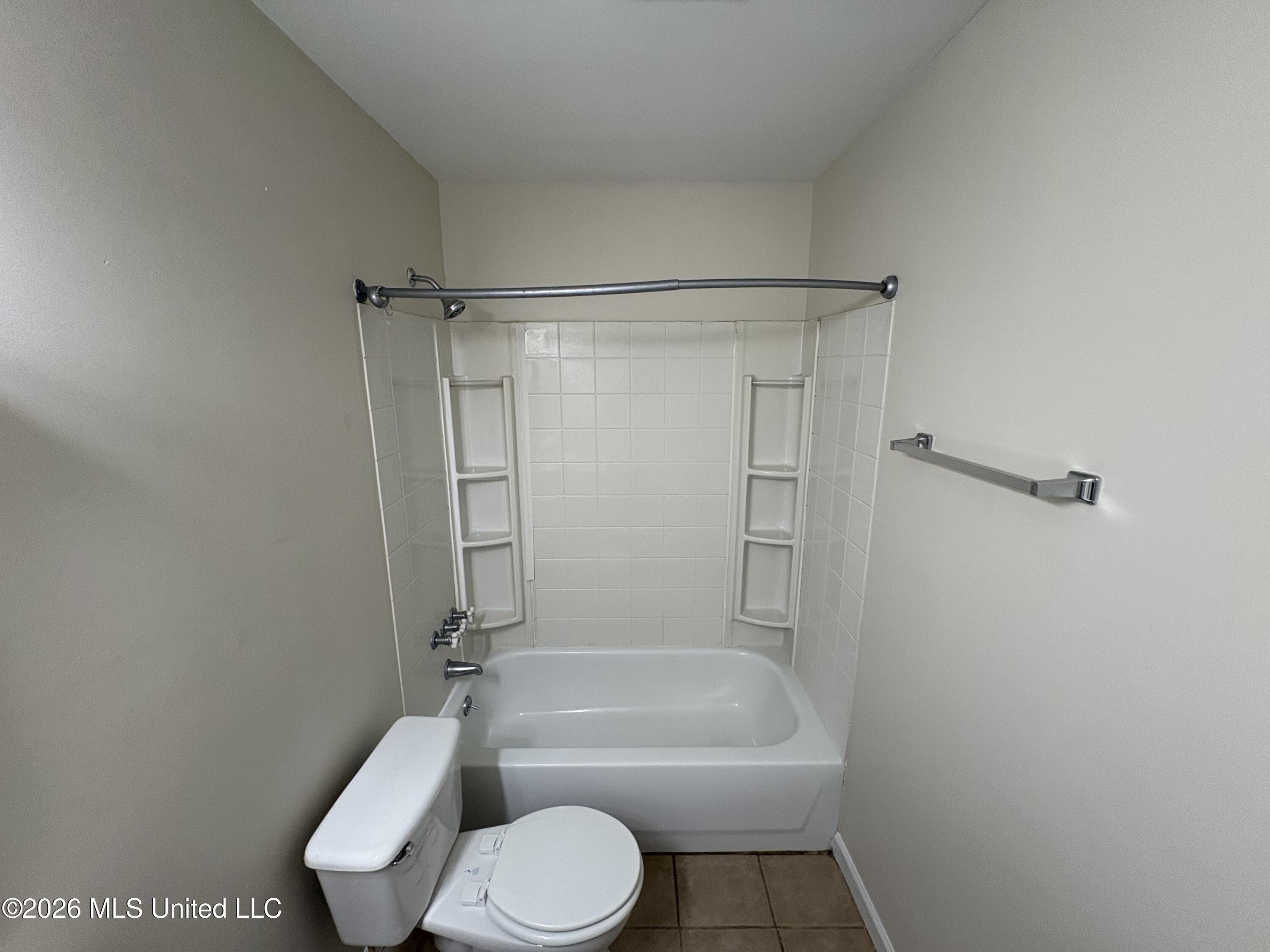 6921 Red Bud Lane Property Photo 24
