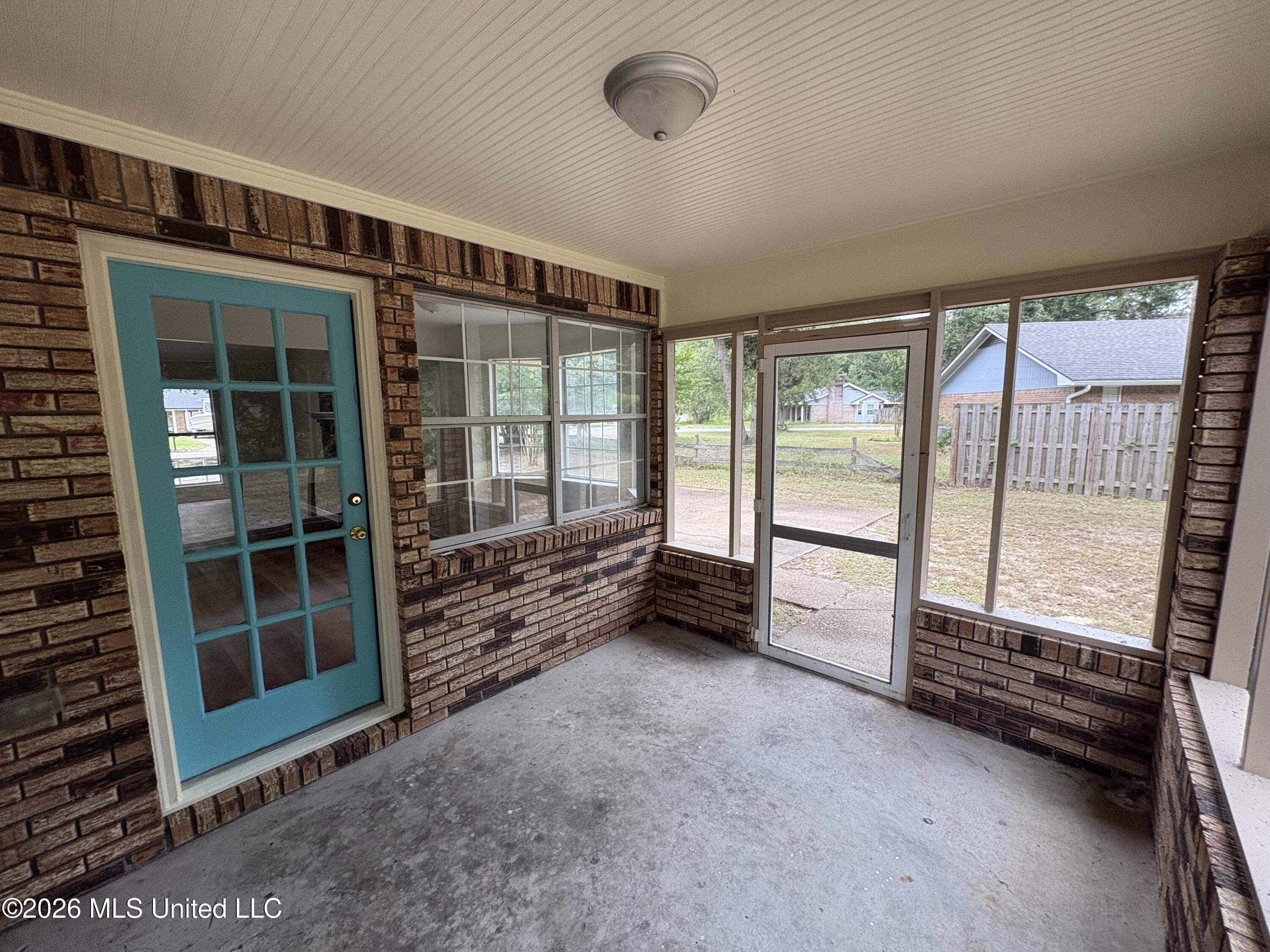 6921 Red Bud Lane Property Photo 29