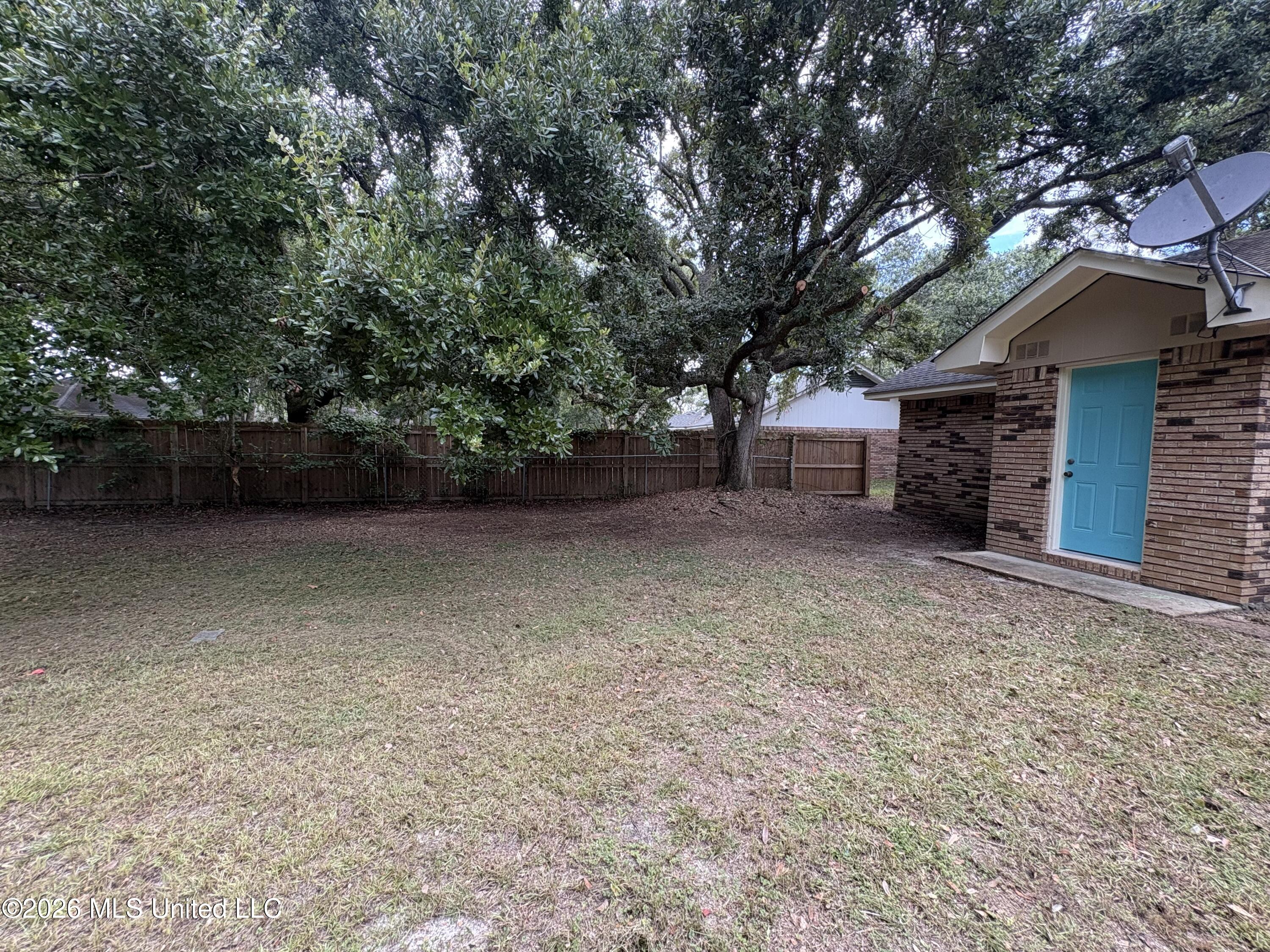 6921 Red Bud Lane Property Photo 32