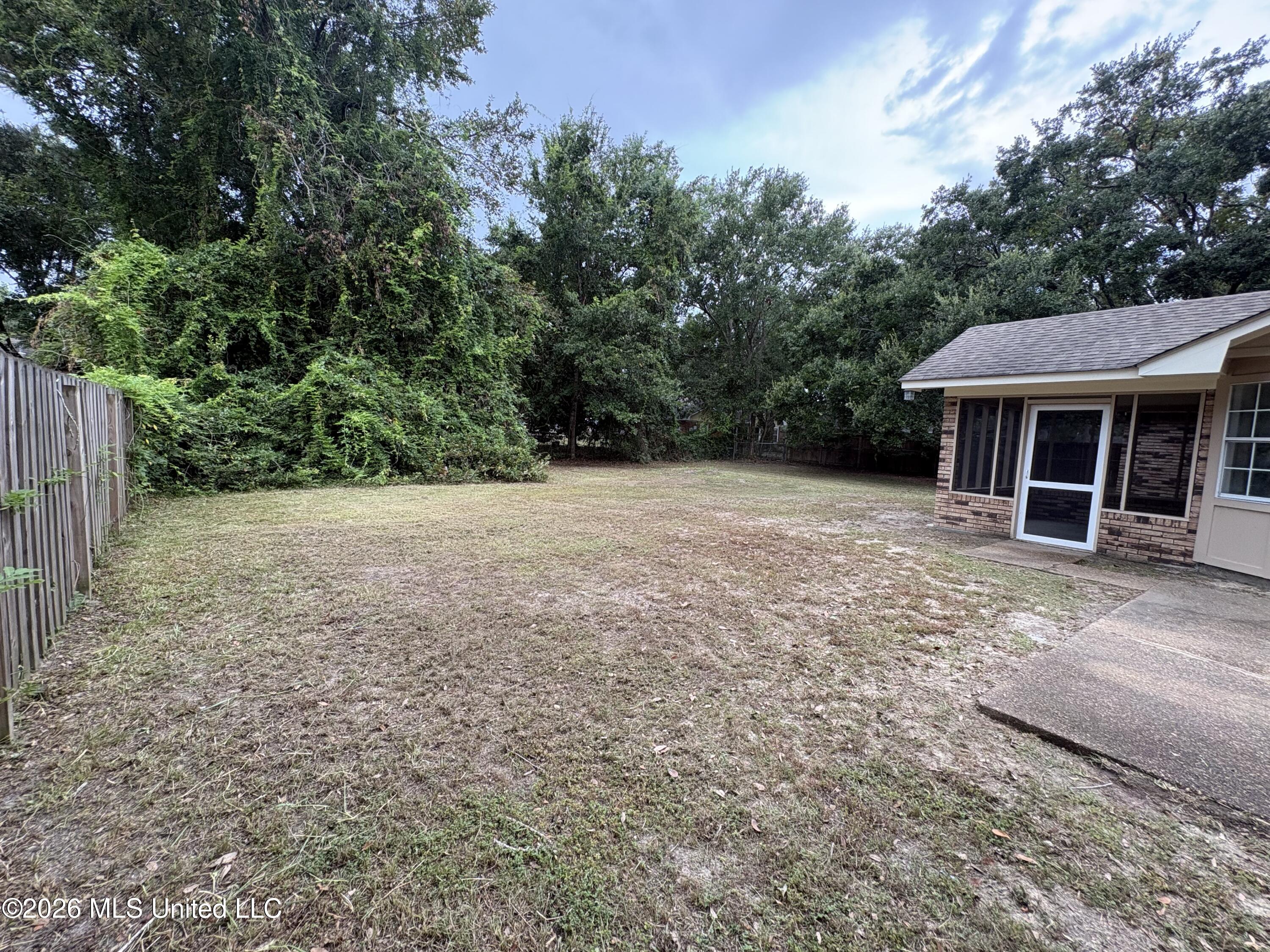 6921 Red Bud Lane Property Photo 33