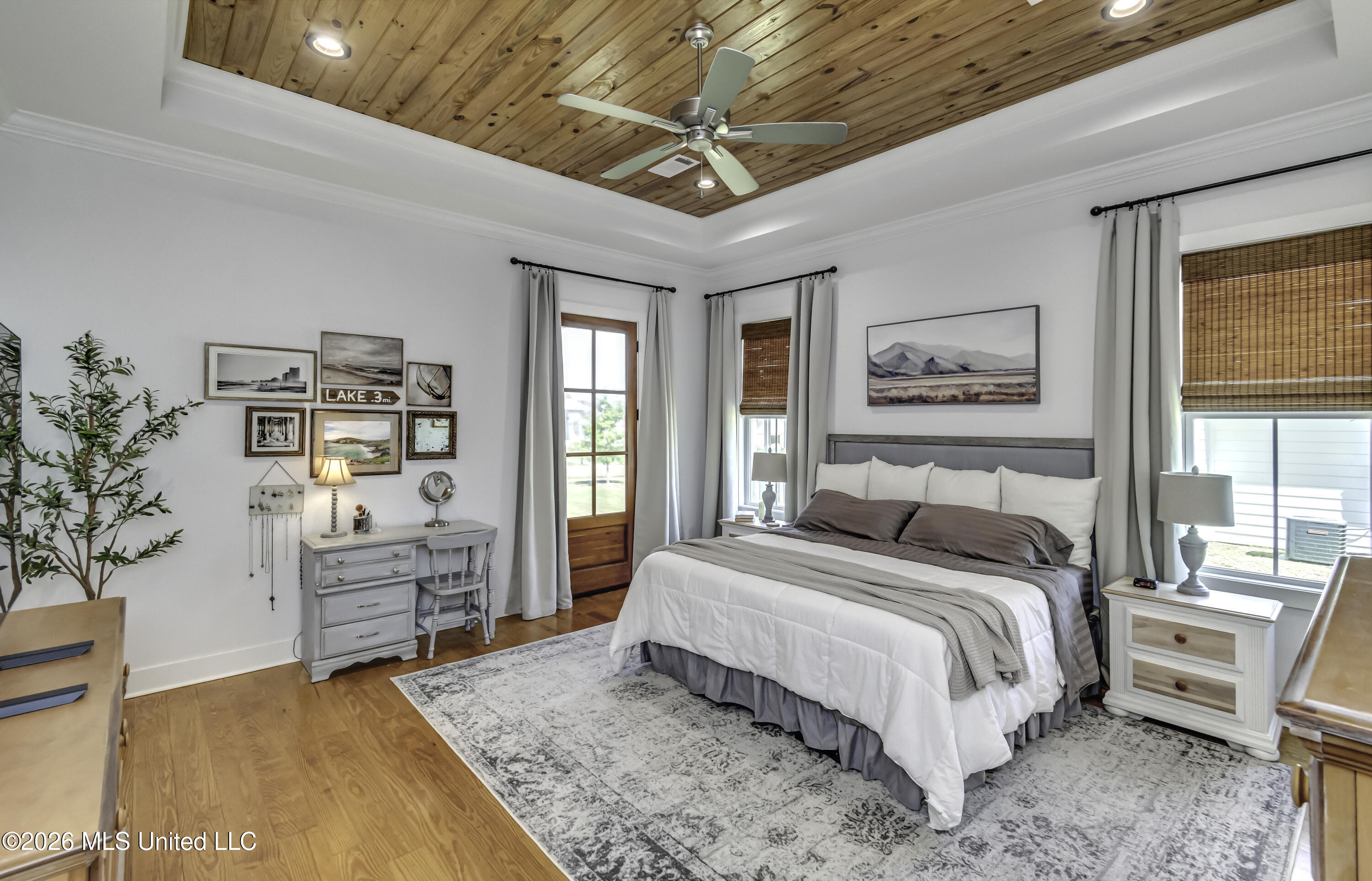 1002 Crepe Myrtle Drive Property Photo 13