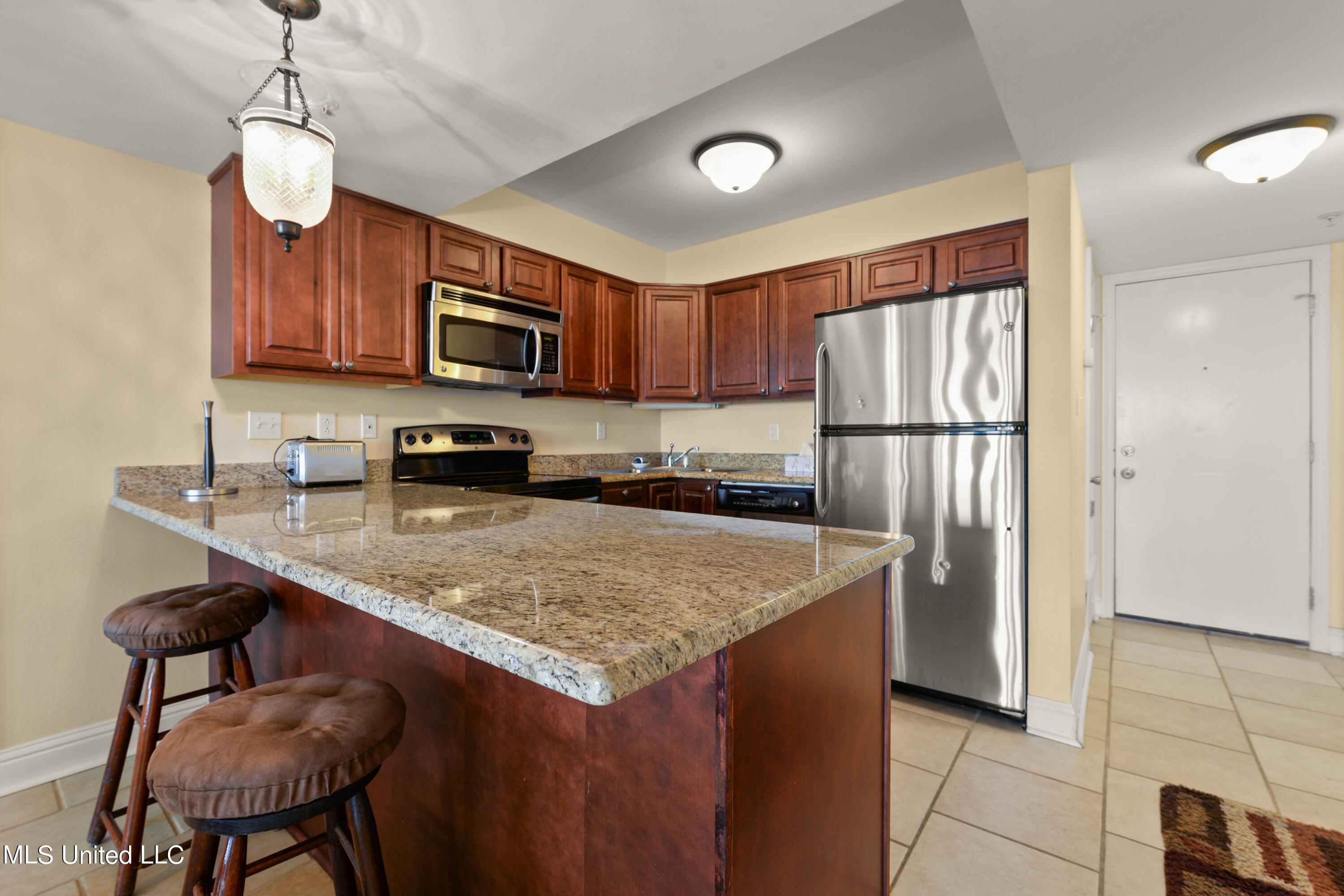 502 Beach Boulevard Property Photo 1