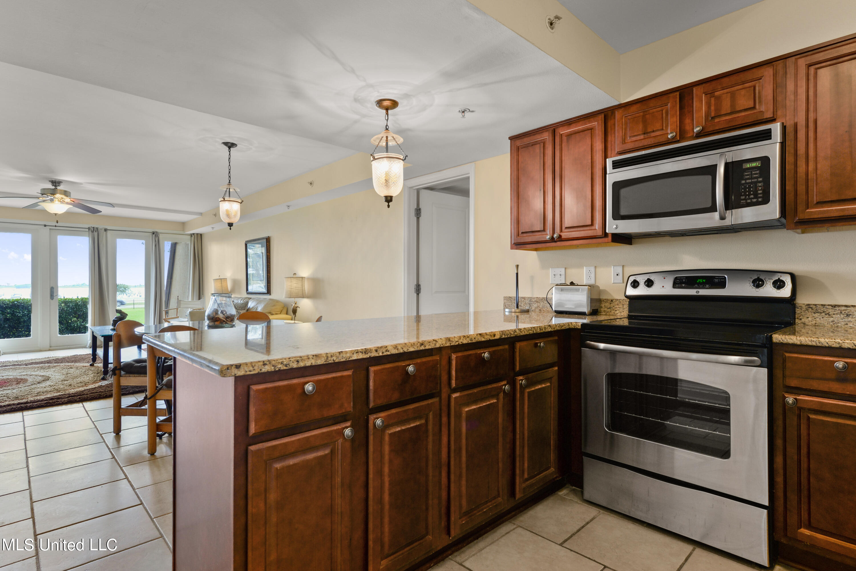 502 Beach Boulevard Property Photo 3