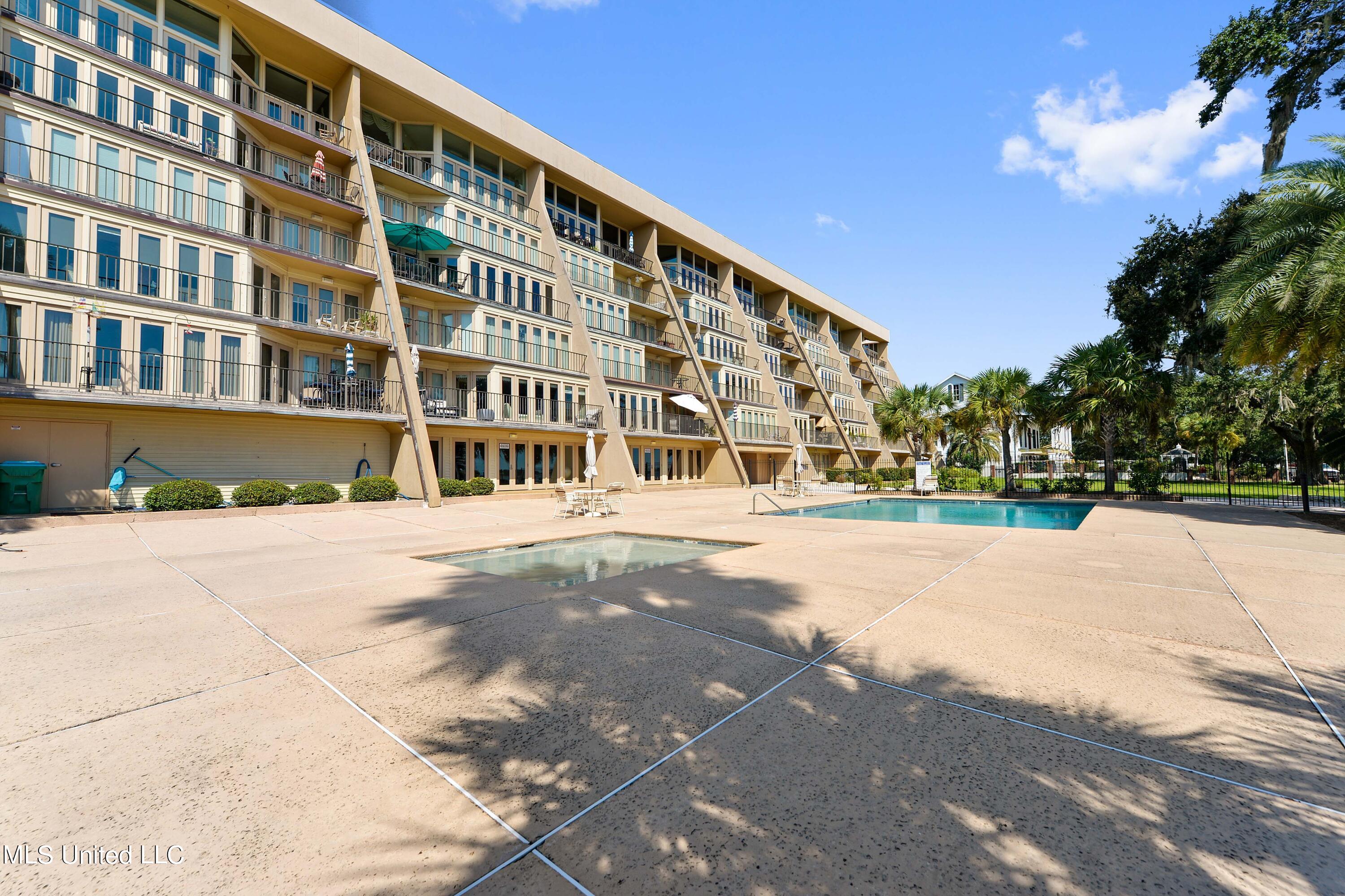502 Beach Boulevard Property Photo 21