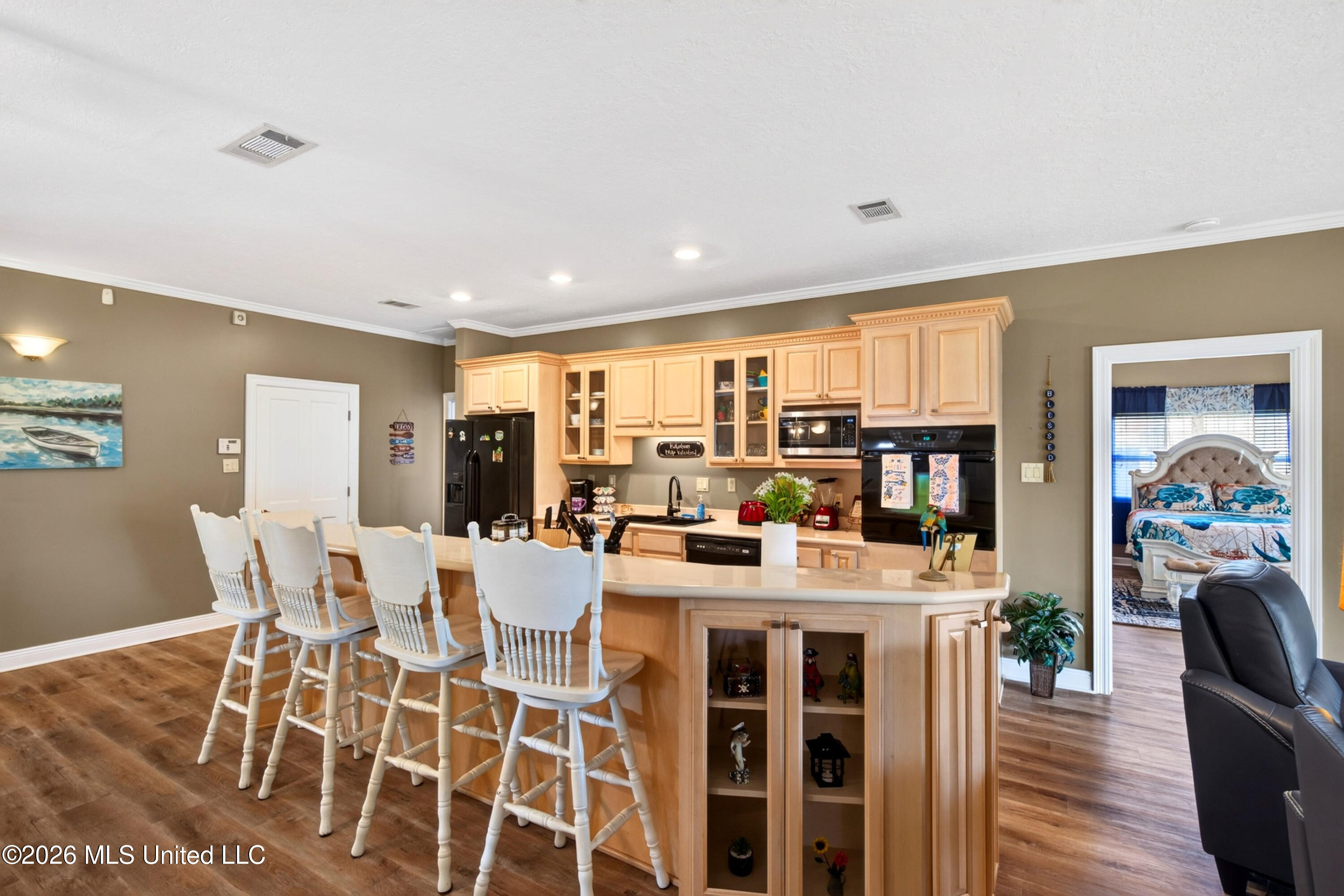 701 S Hill Court Property Photo 8
