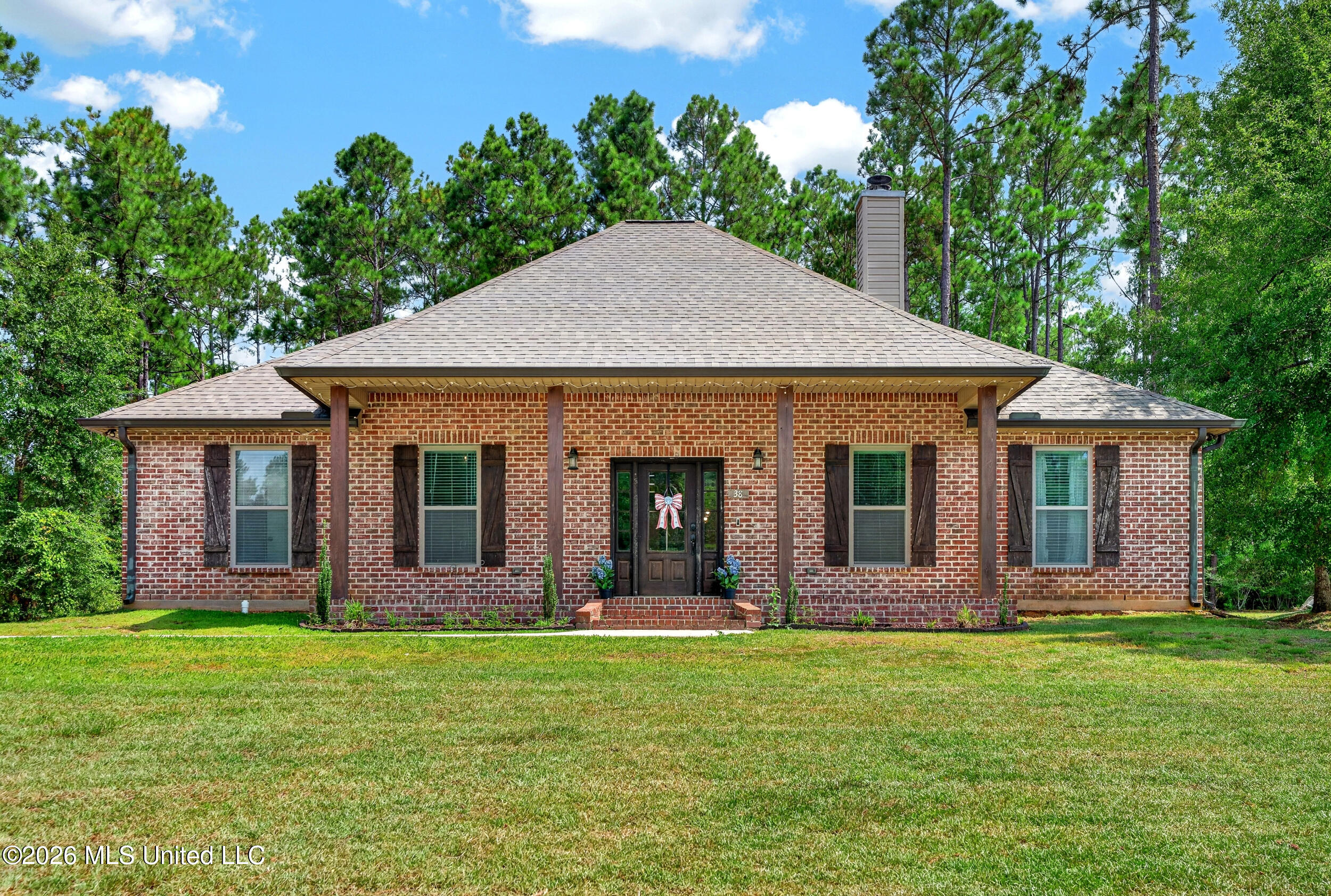 38 Switch Drive Property Photo 4