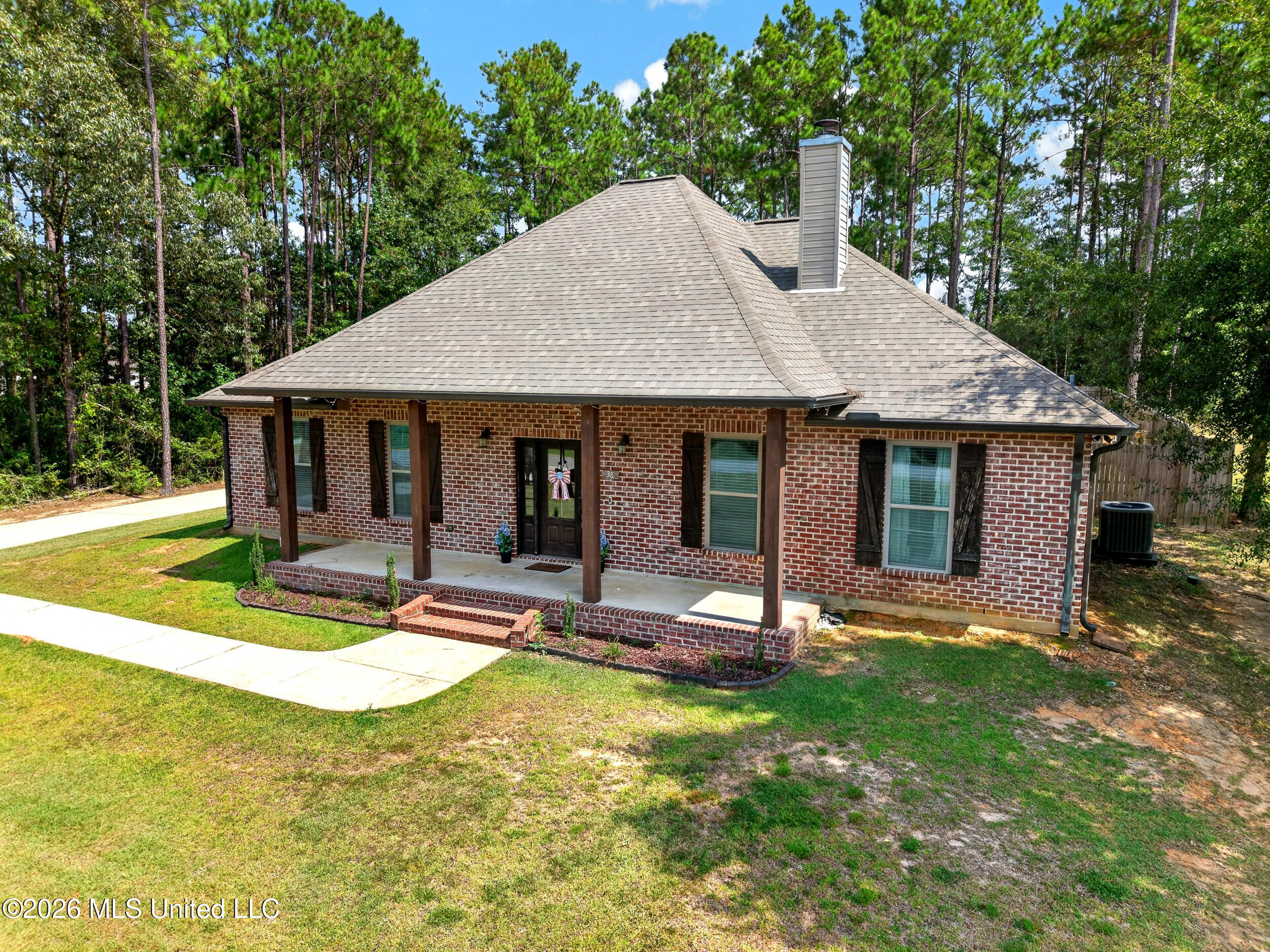 38 Switch Drive Property Photo 15
