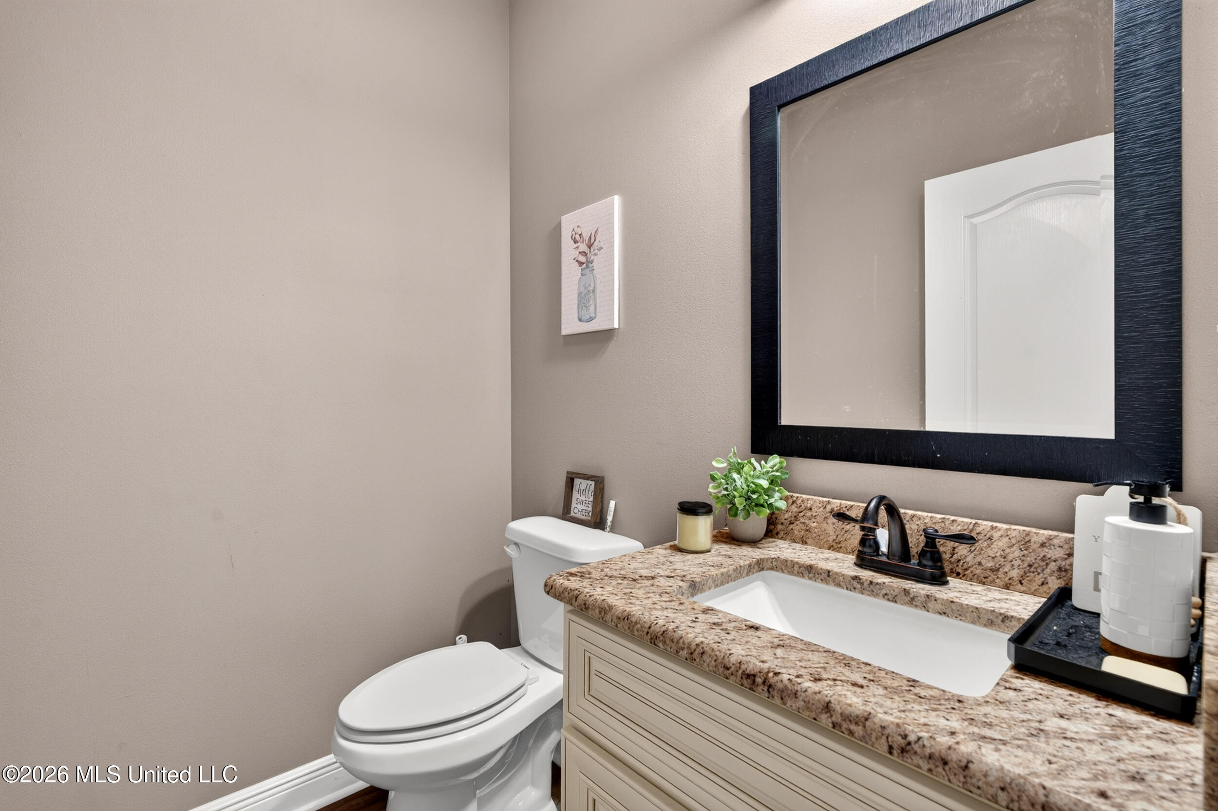 38 Switch Drive Property Photo 32