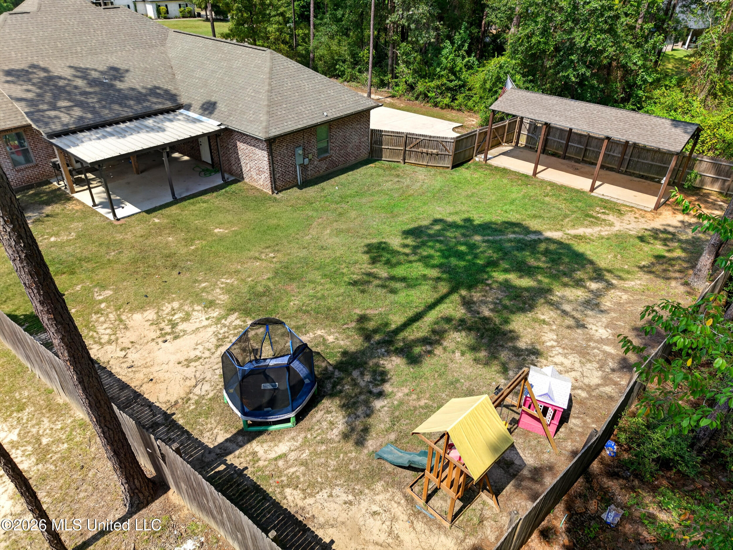 38 Switch Drive Property Photo 53