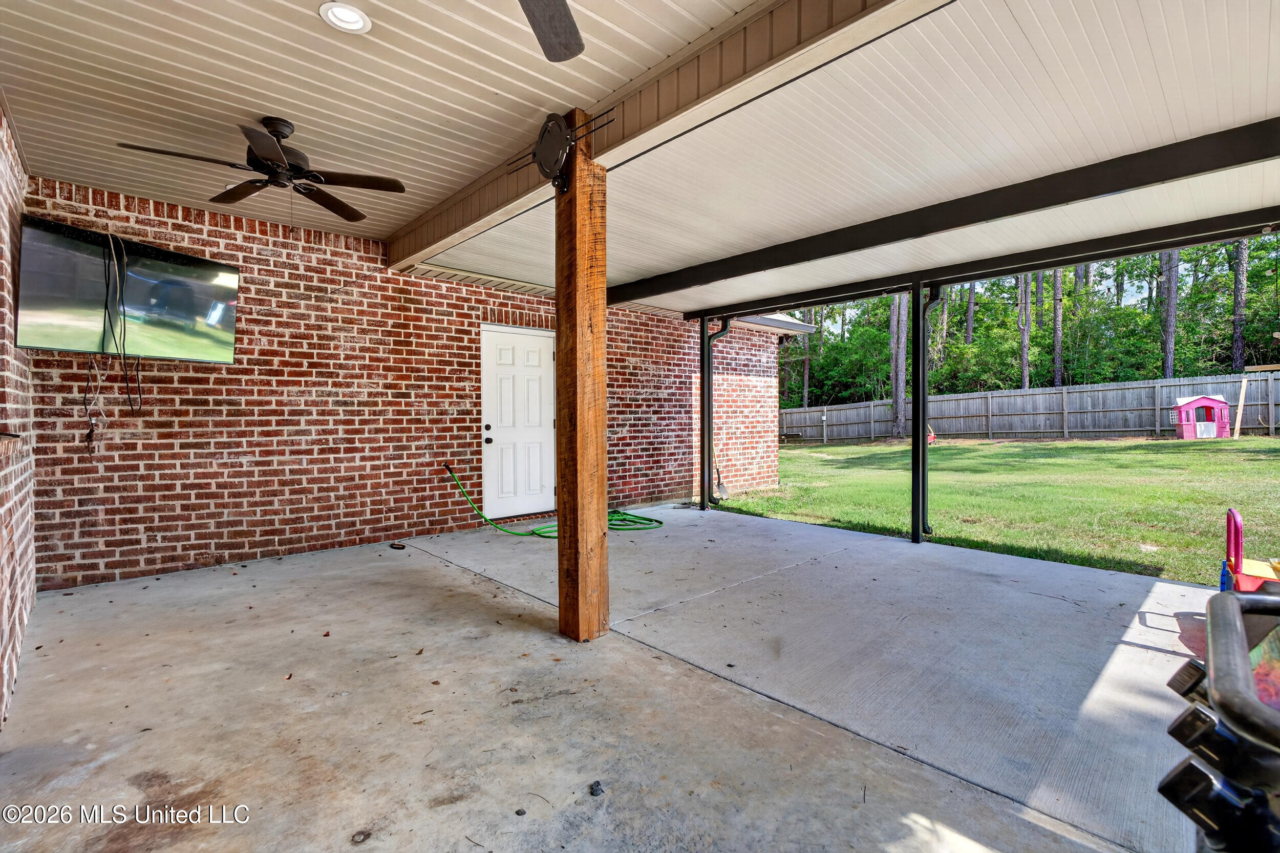 38 Switch Drive Property Photo 54