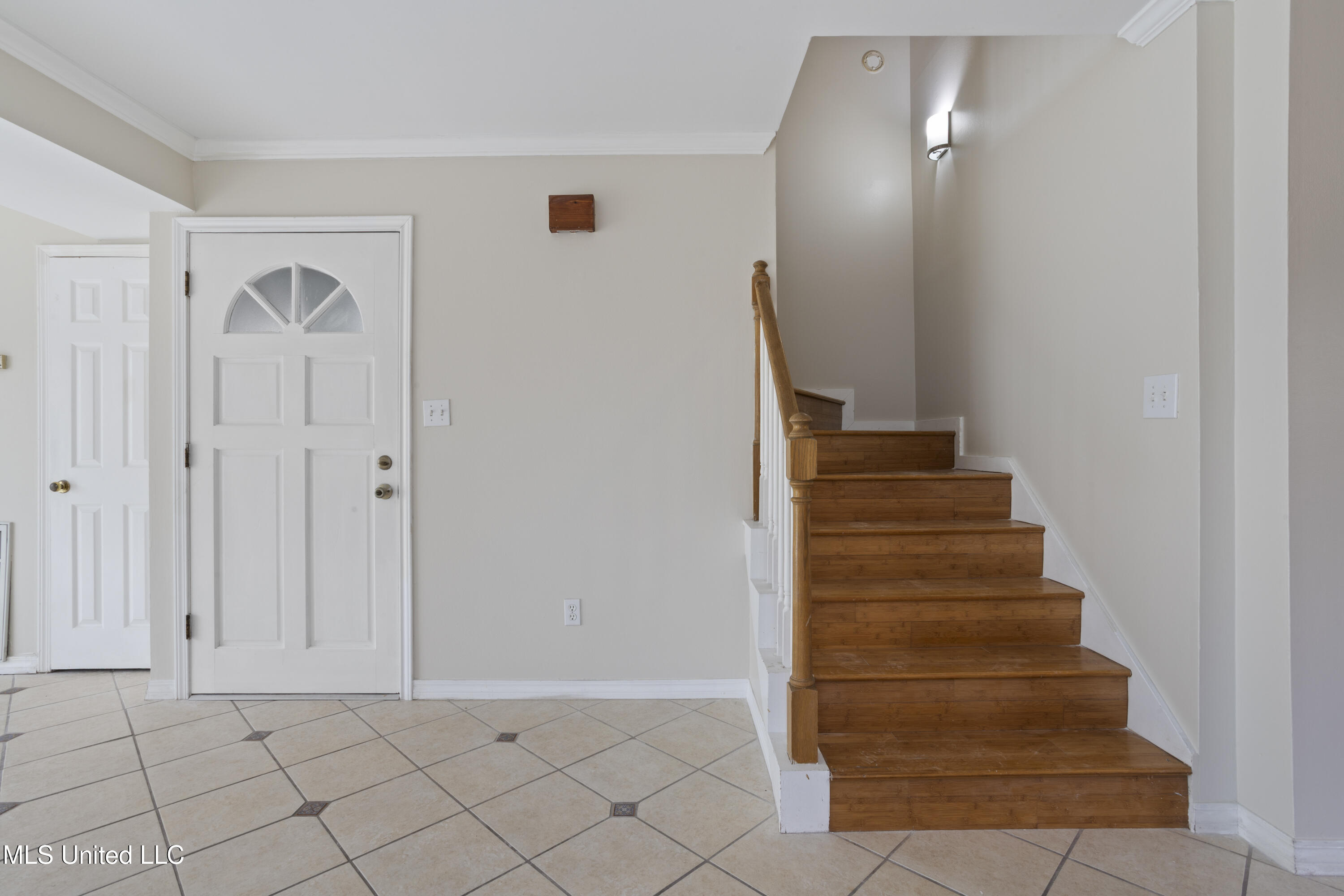 255 E Scenic Drive Property Photo 17