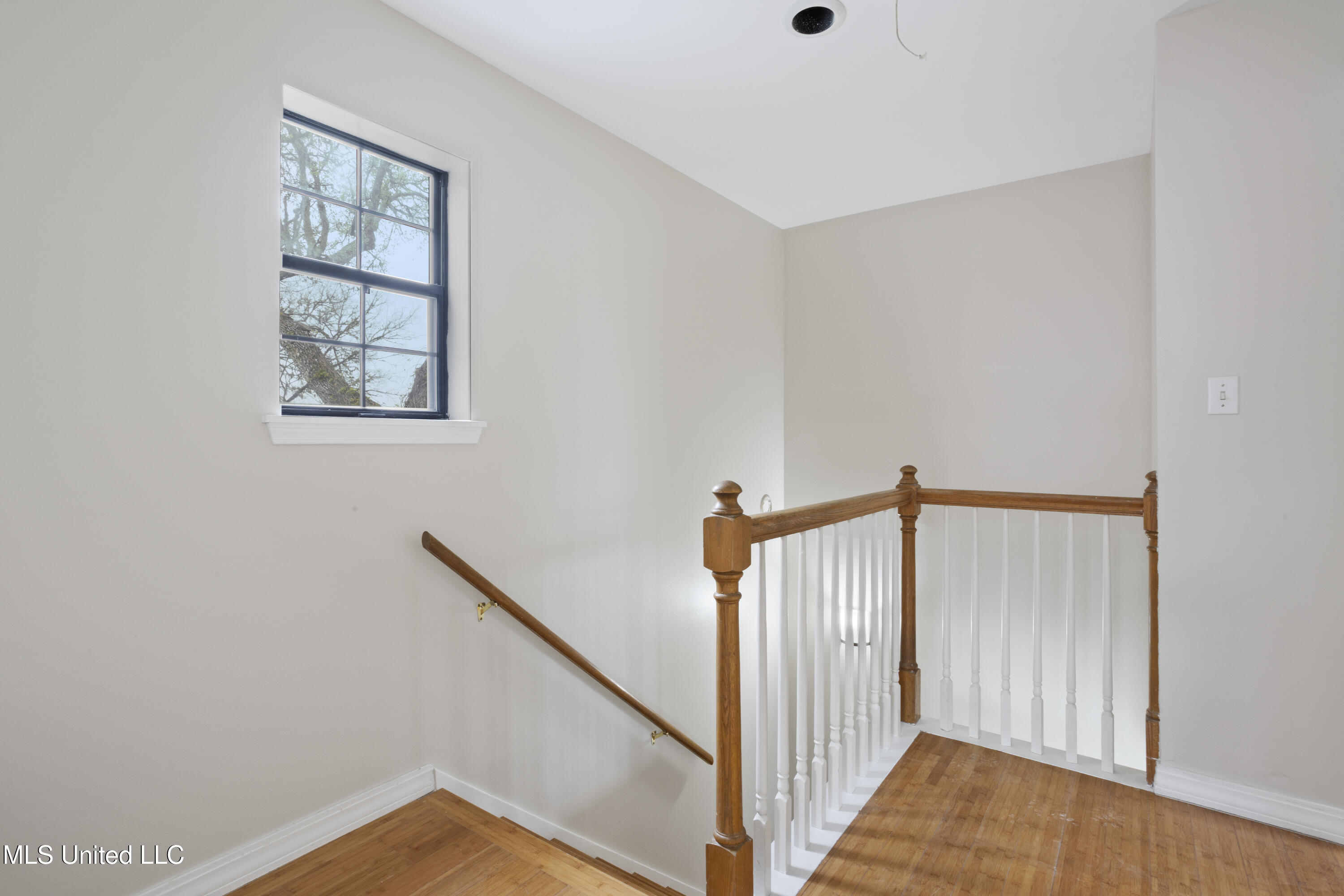 255 E Scenic Drive Property Photo 18