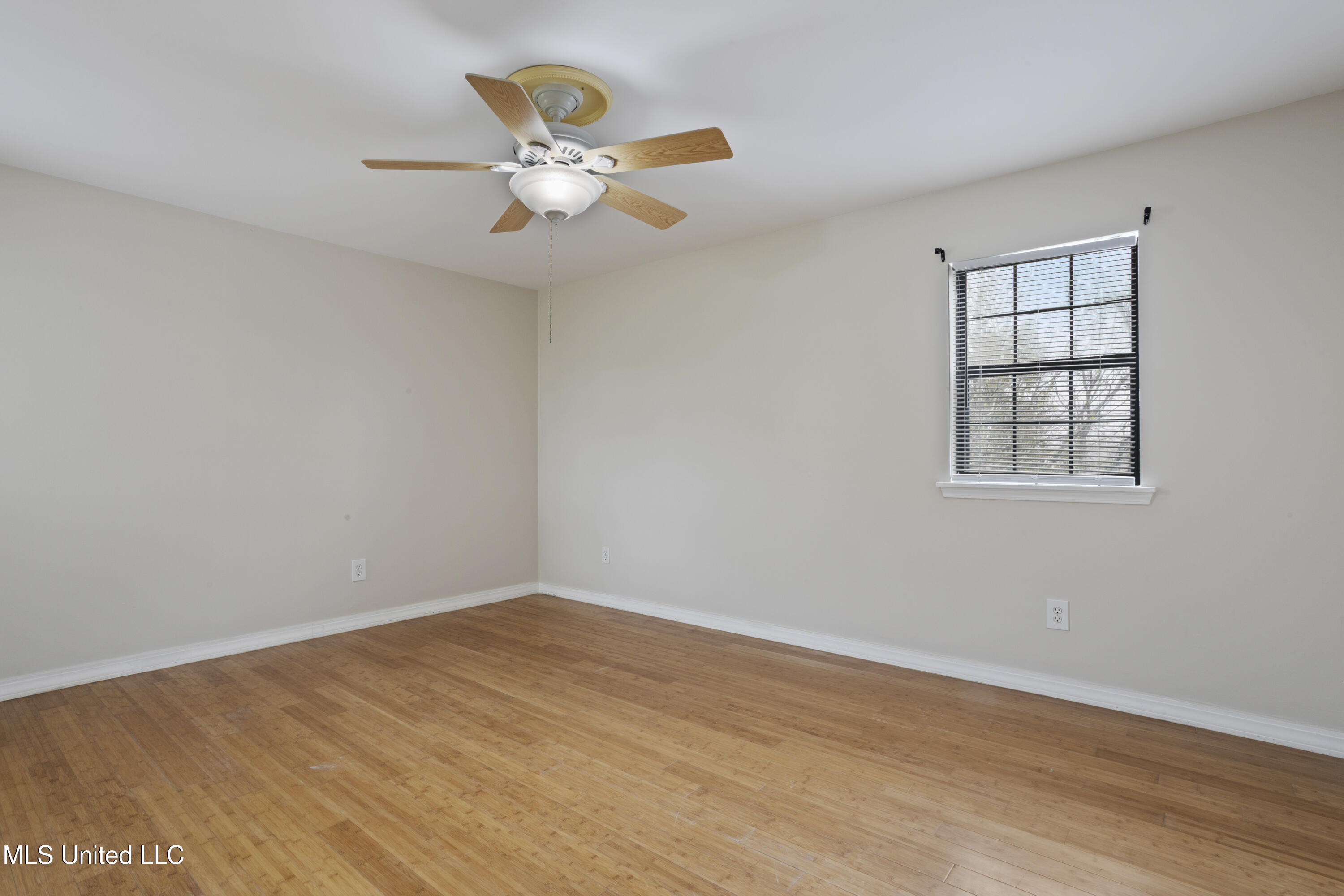 255 E Scenic Drive Property Photo 21
