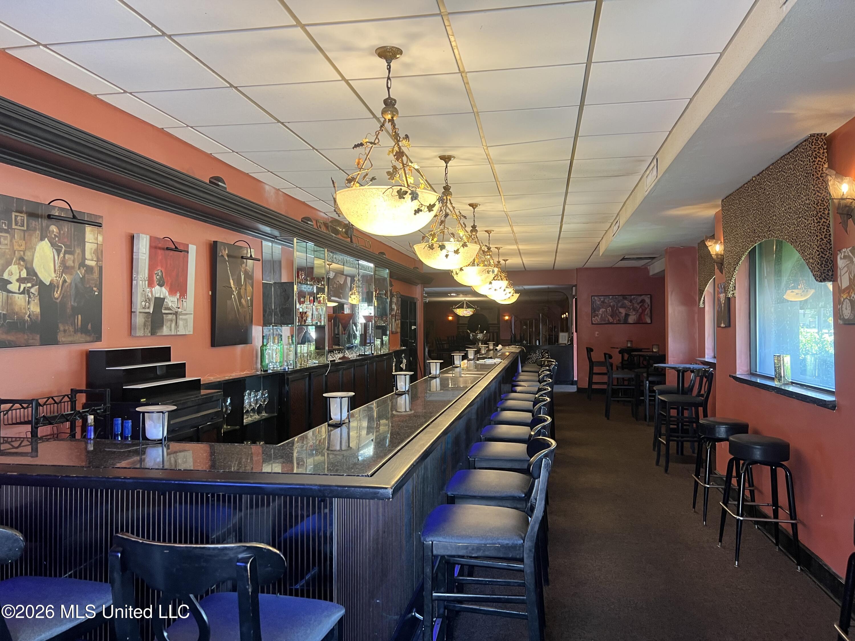 195 N Porter Avenue Property Photo 19