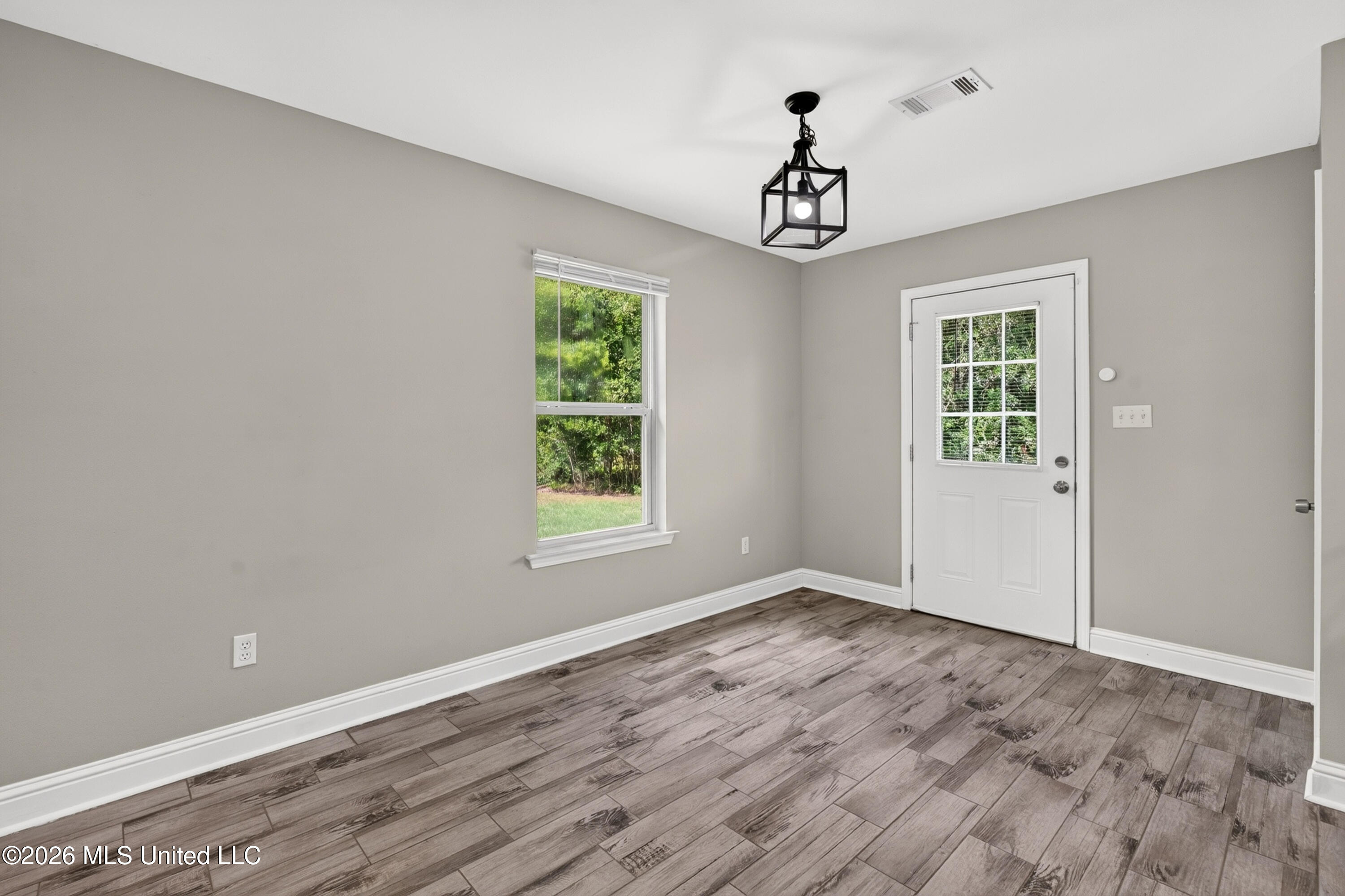 916 Central Avenue Property Photo 18