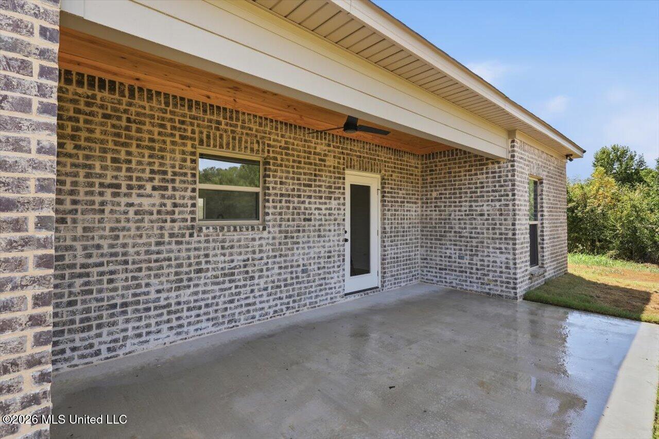 114 Newport Drive Property Photo 32