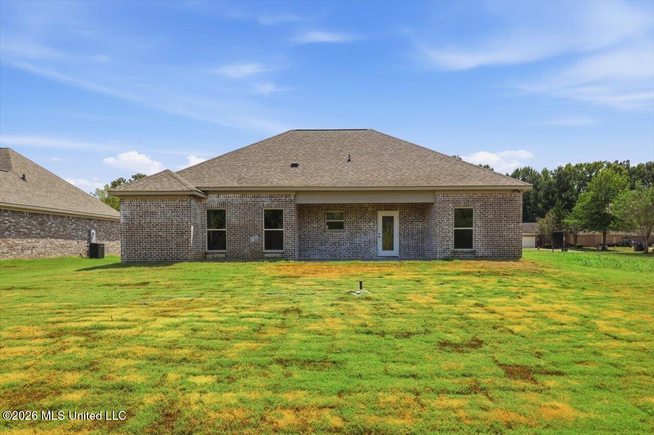 114 Newport Drive Property Photo 35