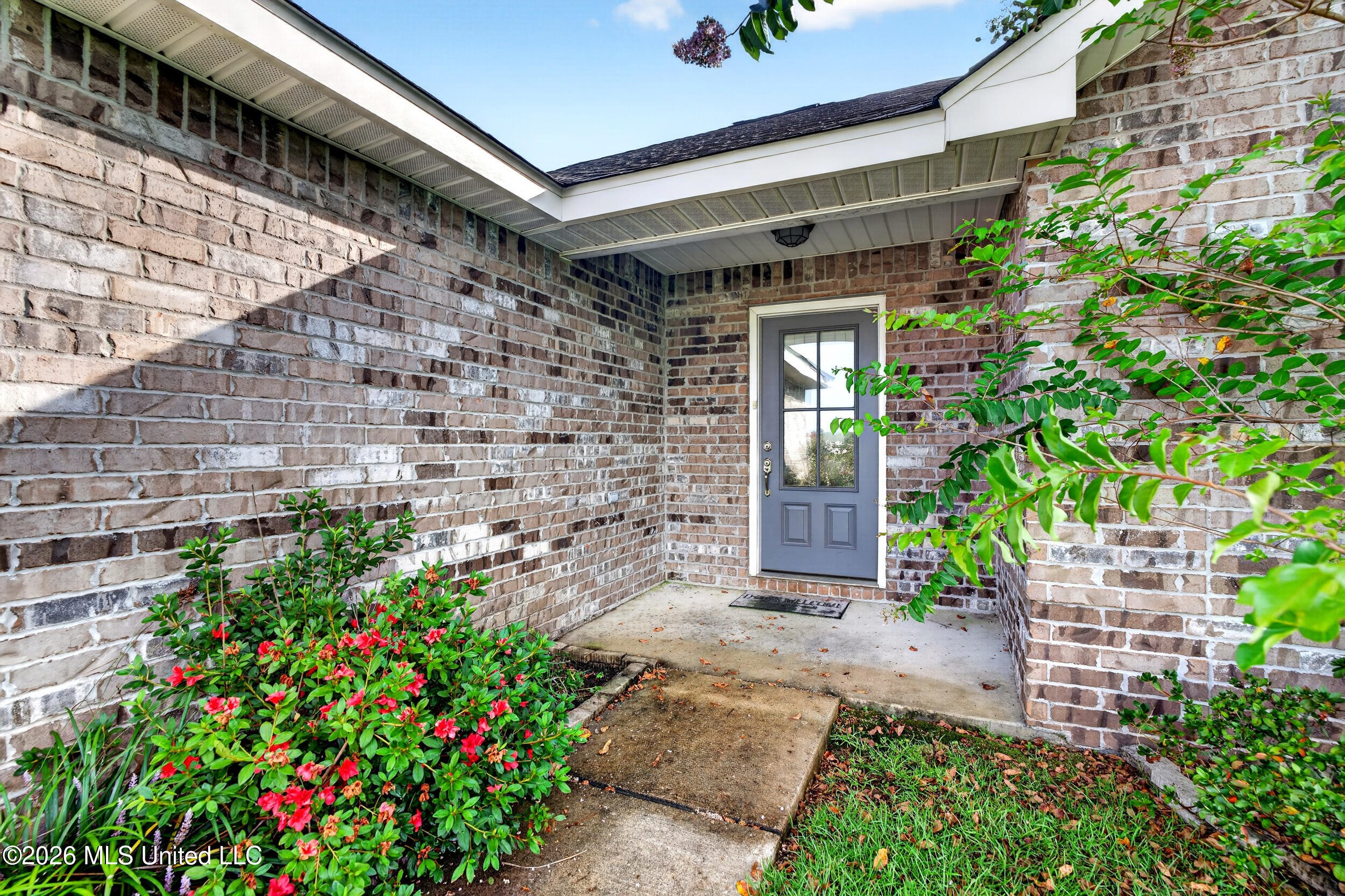 5 Elk Court Property Photo 2