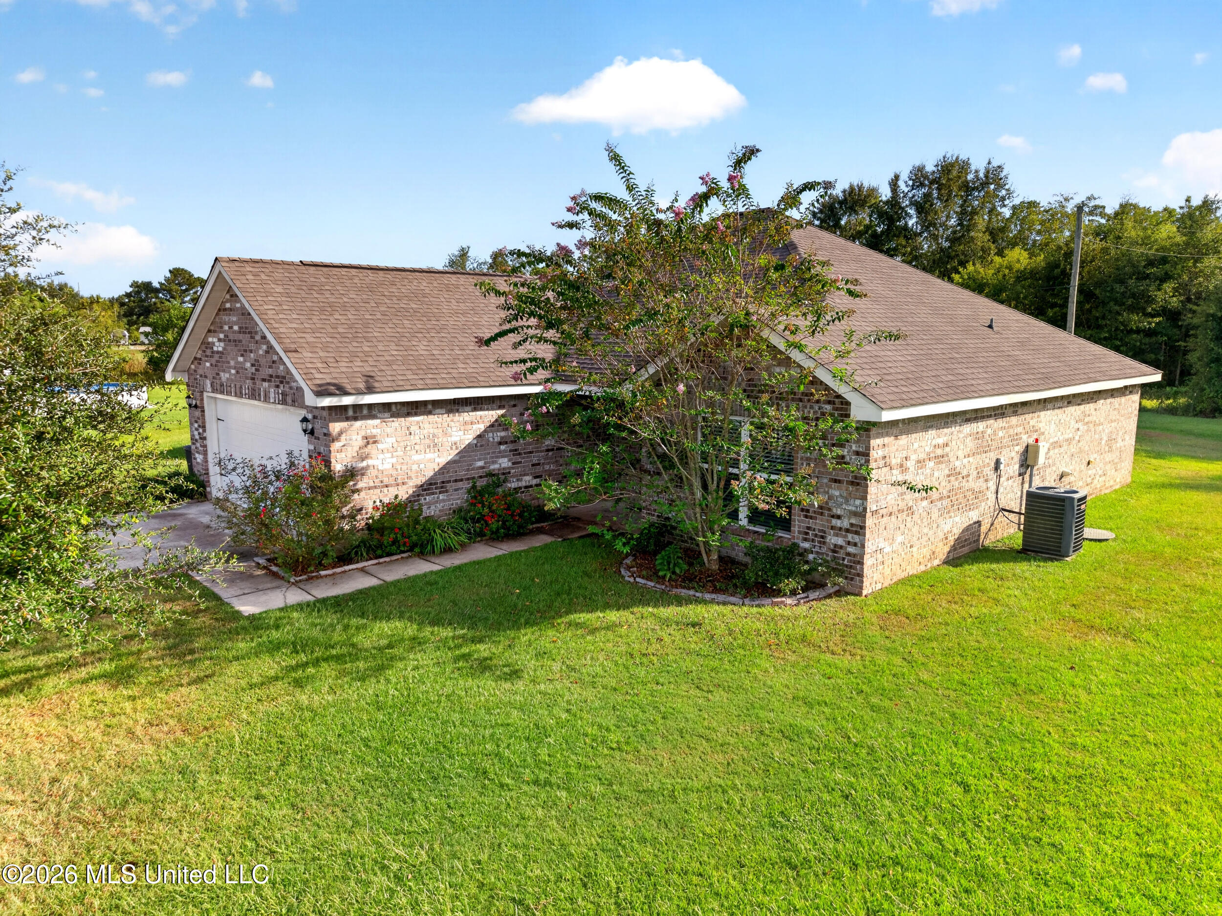5 Elk Court Property Photo 5