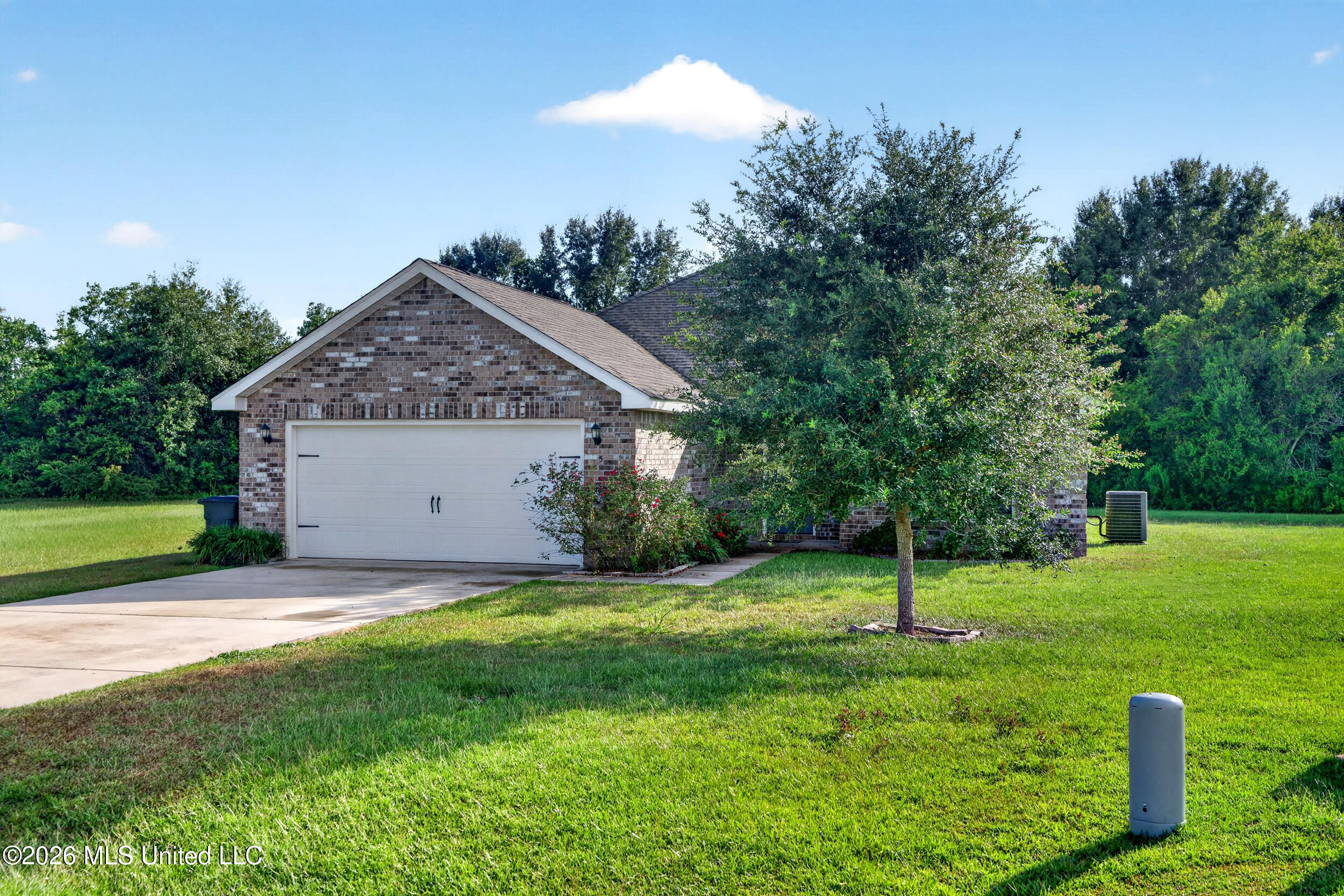 5 Elk Court Property Photo 8