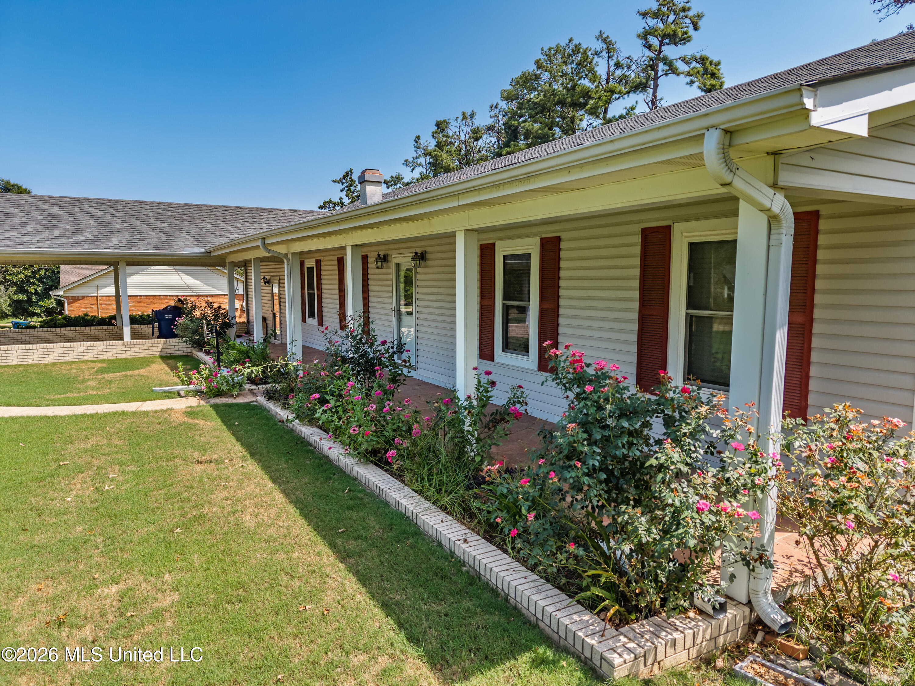 147 Hemlock Road Property Photo 9