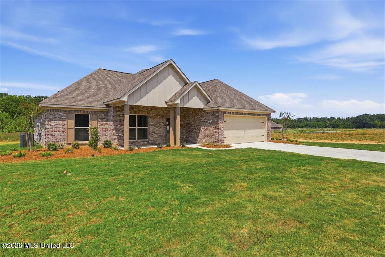 116 Newport Drive Property Photo 2