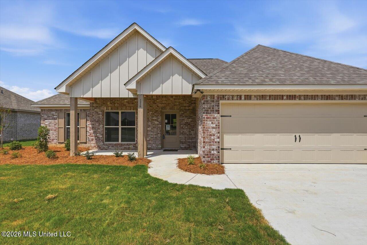 116 Newport Drive Property Photo 4