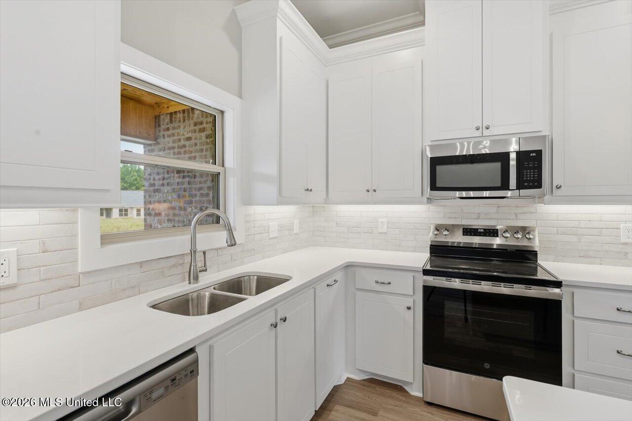 116 Newport Drive Property Photo 13