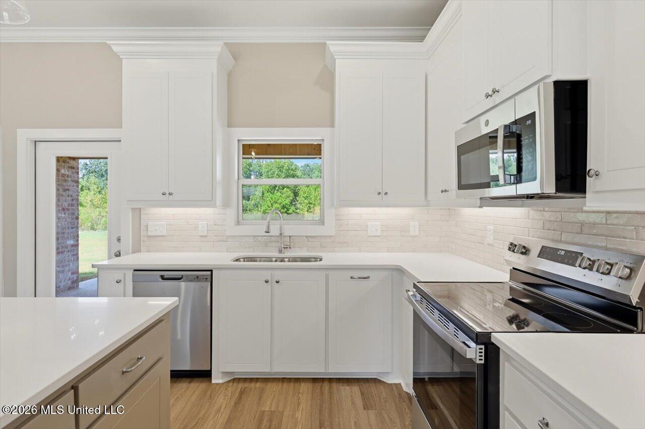 116 Newport Drive Property Photo 14