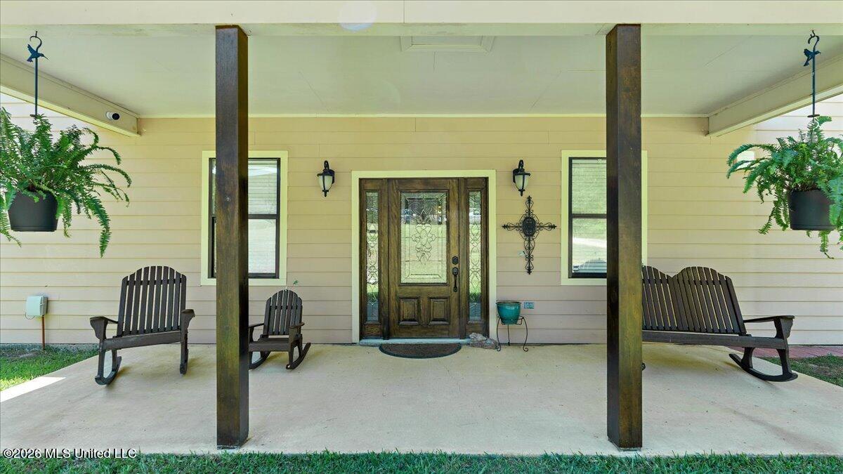 1907 Robinson Road Property Photo 4